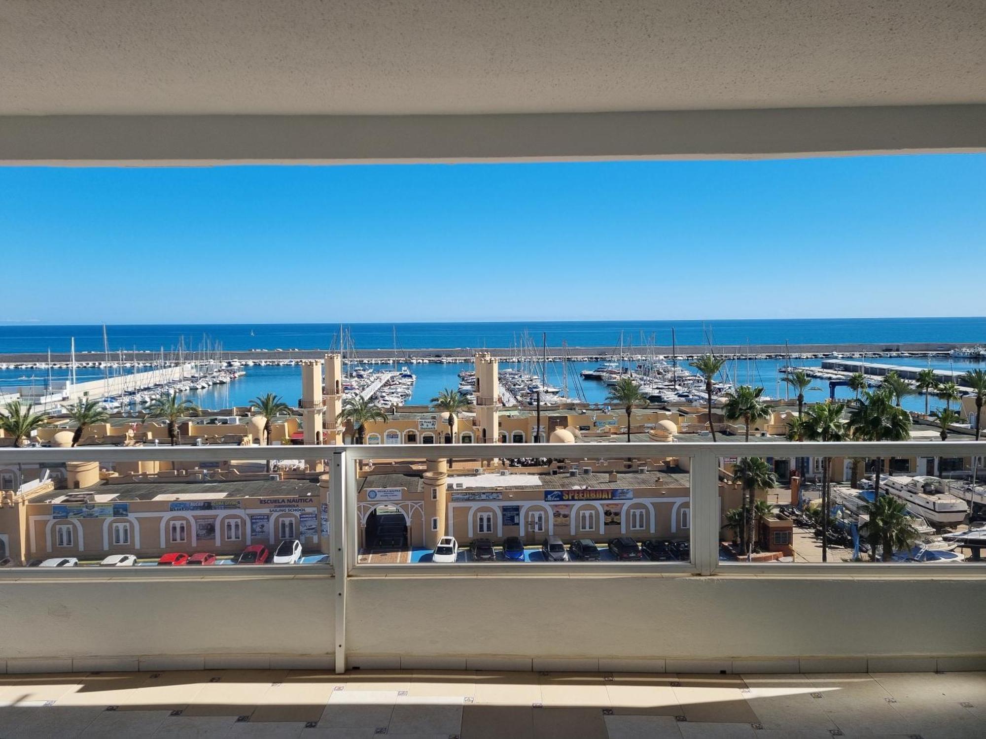 Pyr Beachfront And Pool 2bd * Fuengirola