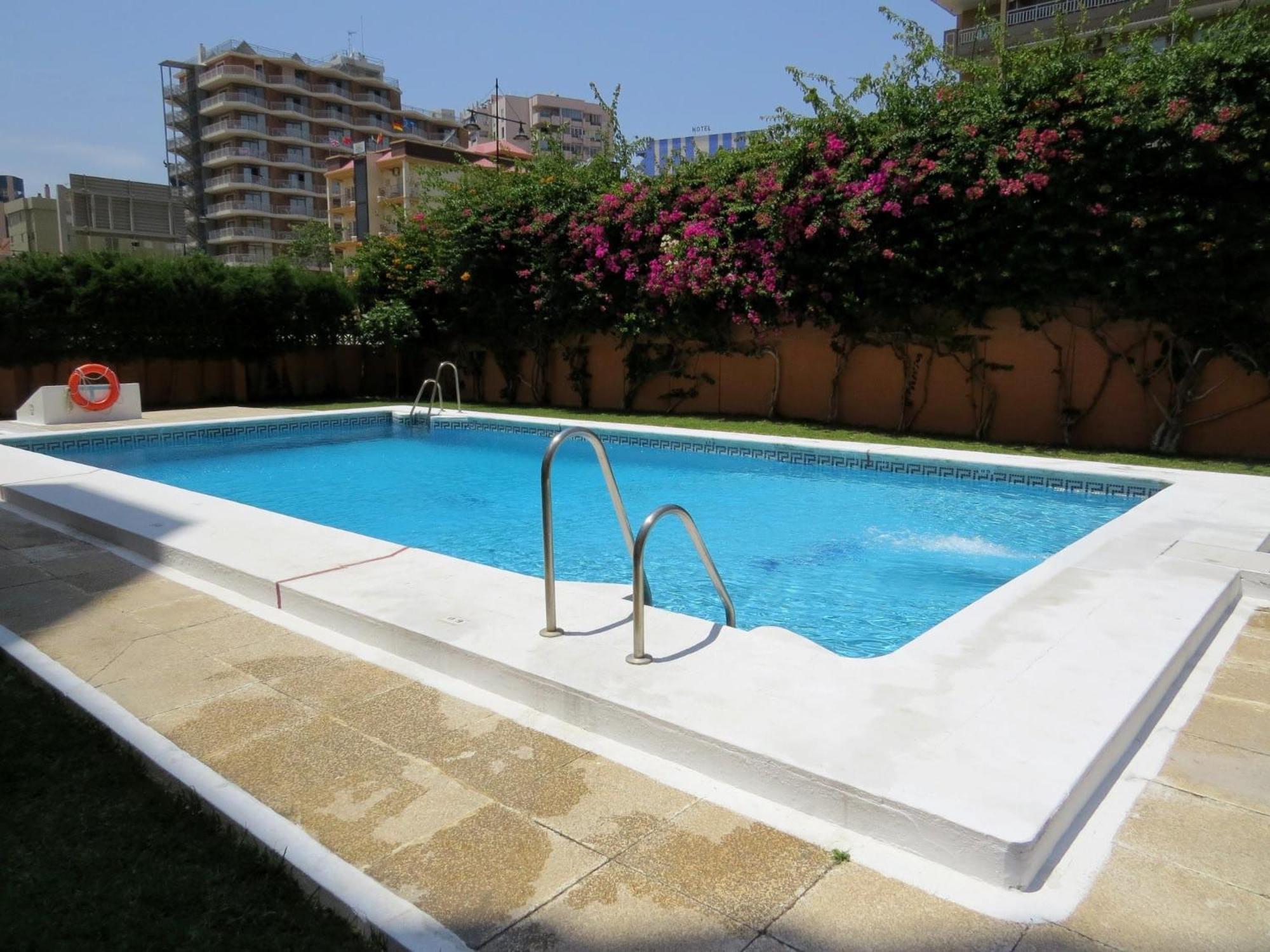 Ref 302 Front In Popular Riverina Fuengirola