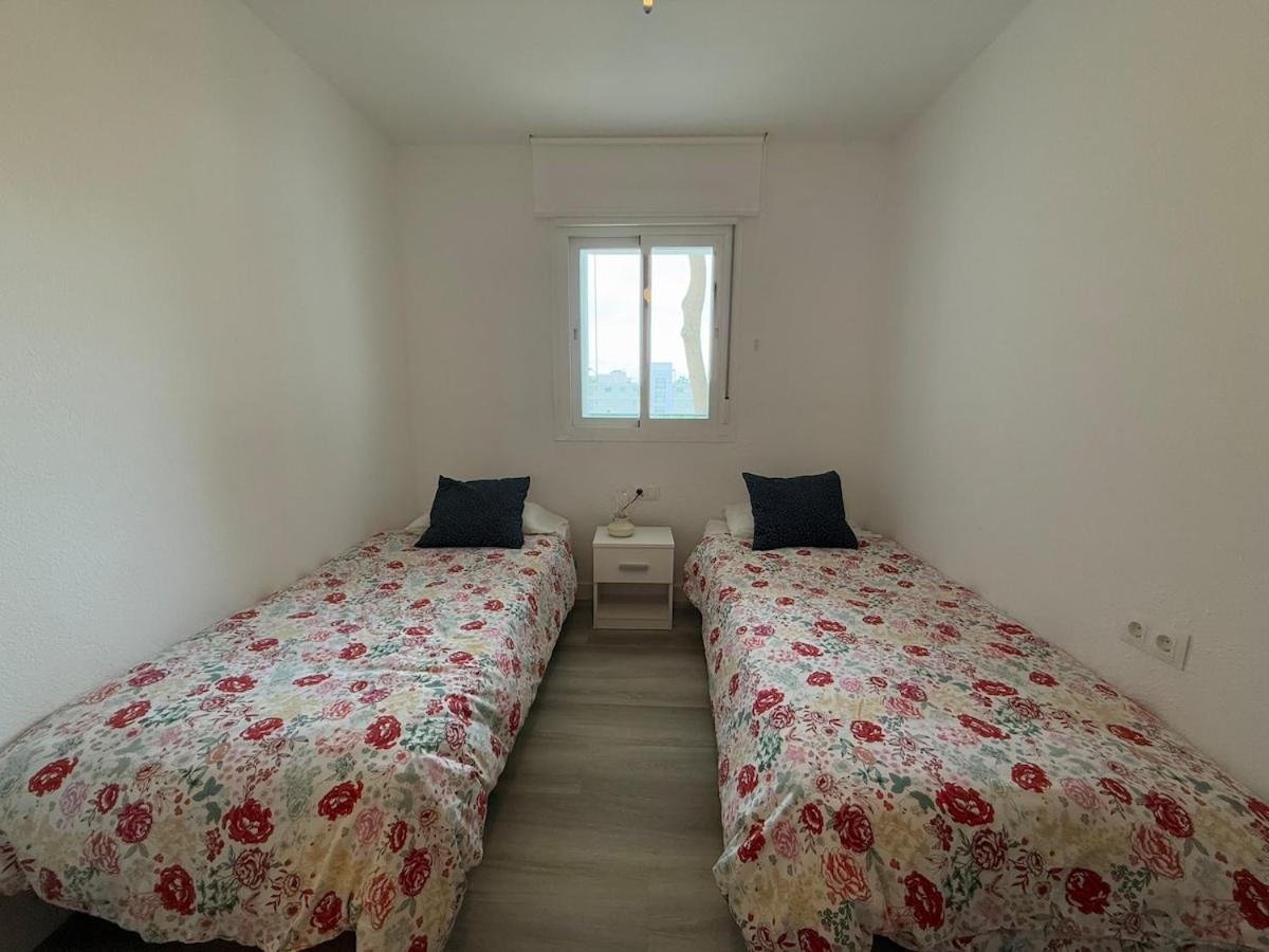 Stylish & Sunny With Pool Fuengirola