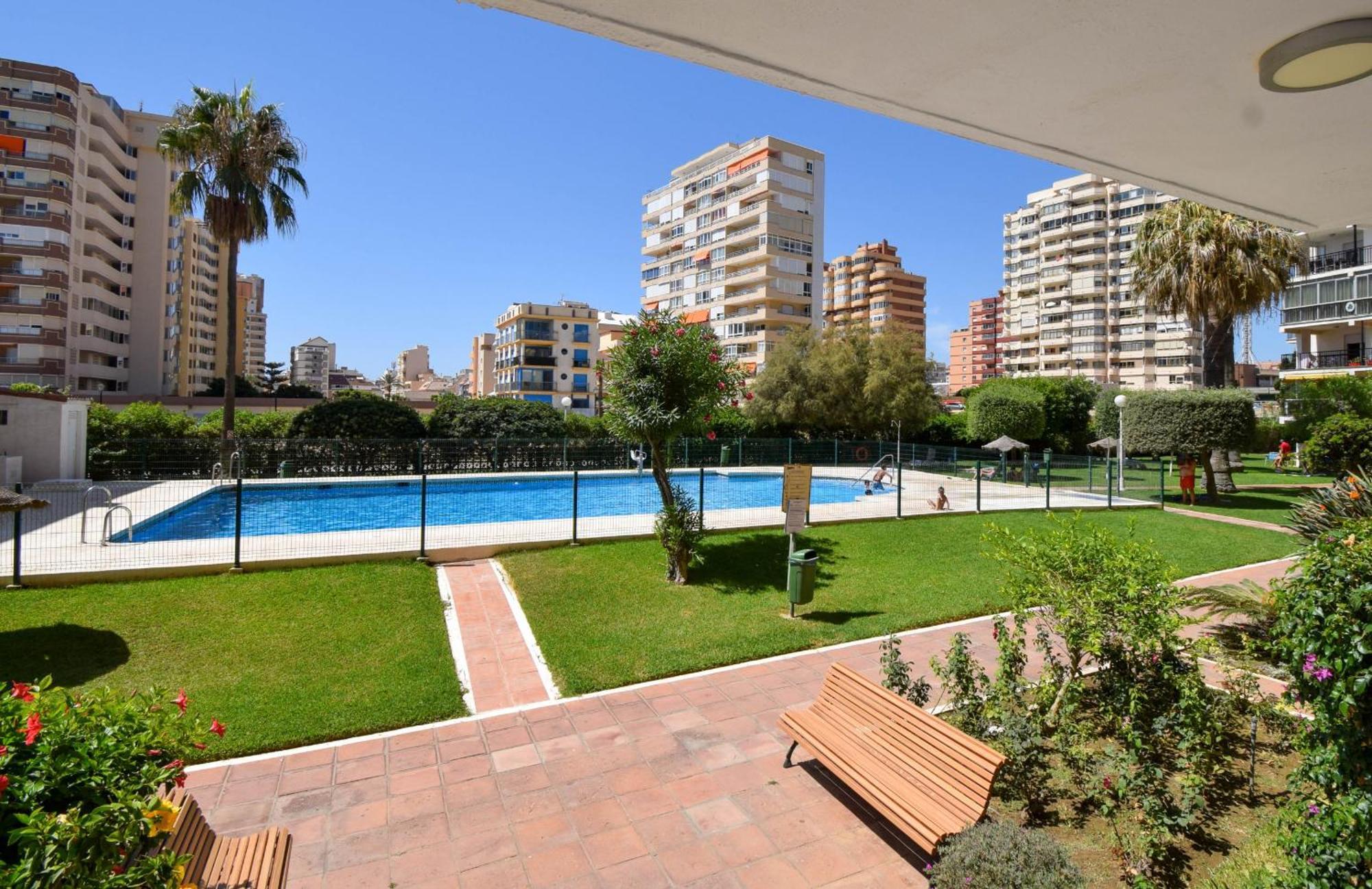 Ref 228 De 1 Con Vistas Al Mar En Primera Linea De Playa En Boliches Apartment Fuengirola