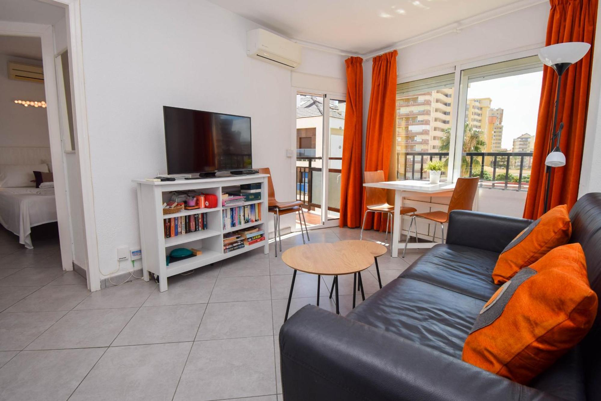 Ref 228 De 1 Con Vistas Al Mar En Primera Linea De Playa En Boliches *