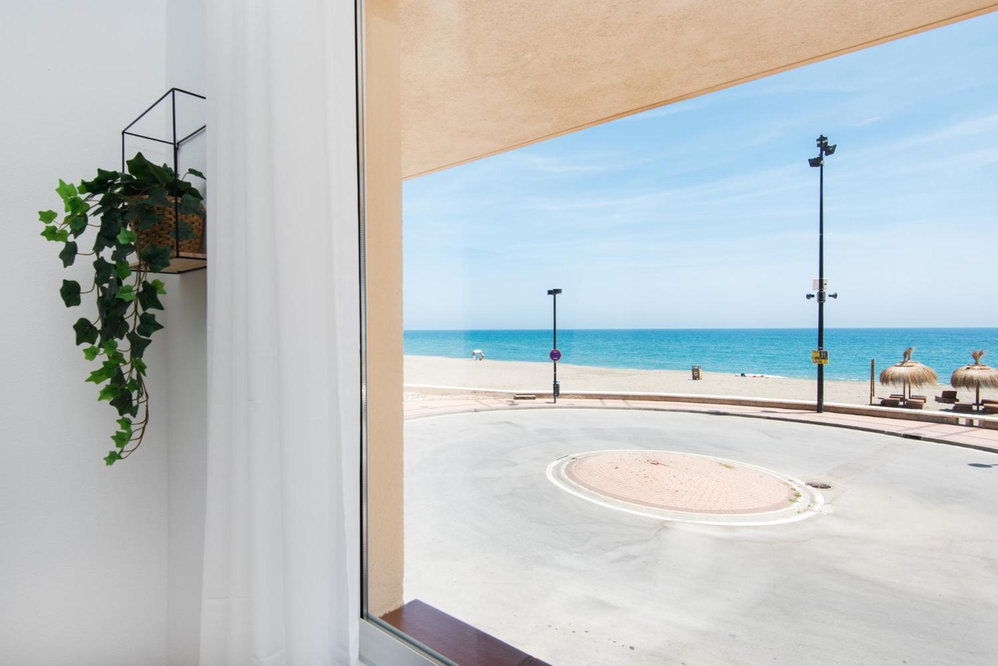 Madeinterranean Beach- Higueron Front Line Fuengirola