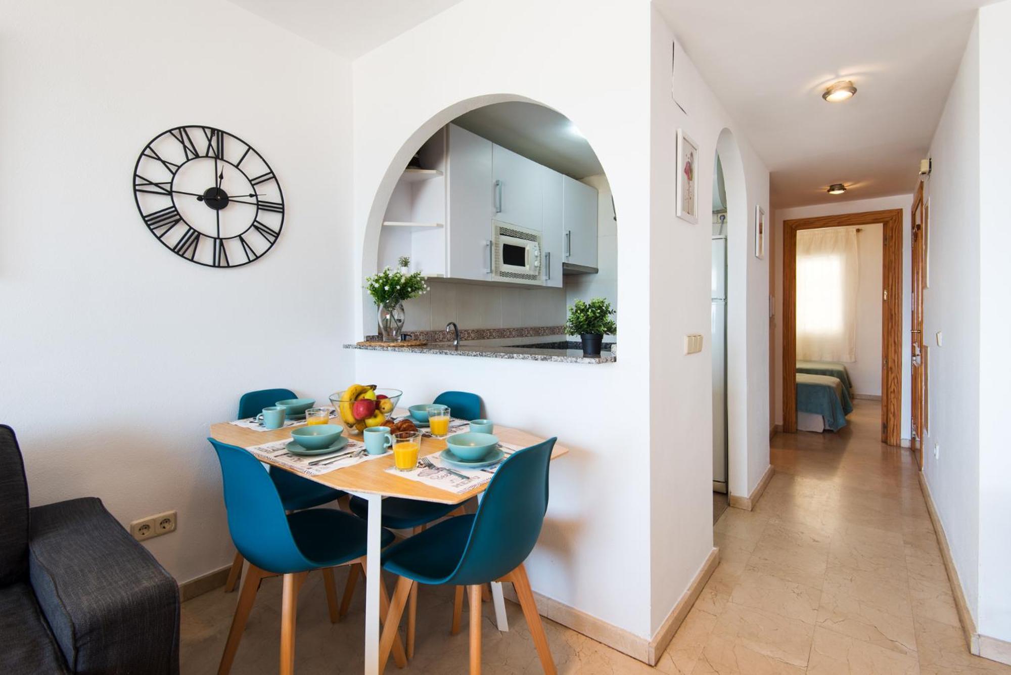 Madeinterranean Beach- Higueron Front Line Apartment *