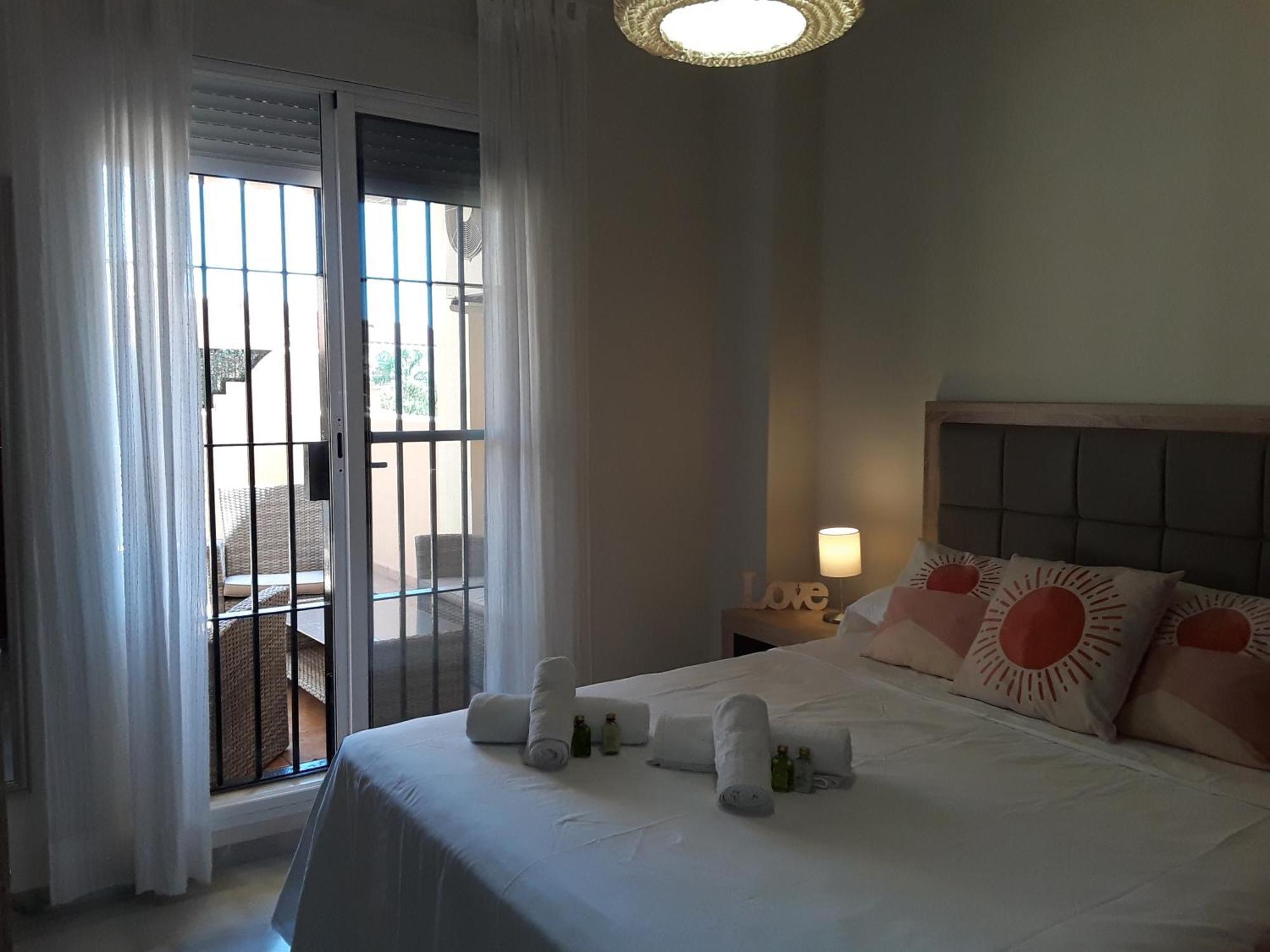 Whydhand , 2habitaciones ,piscina Y Terraza Fuengirola