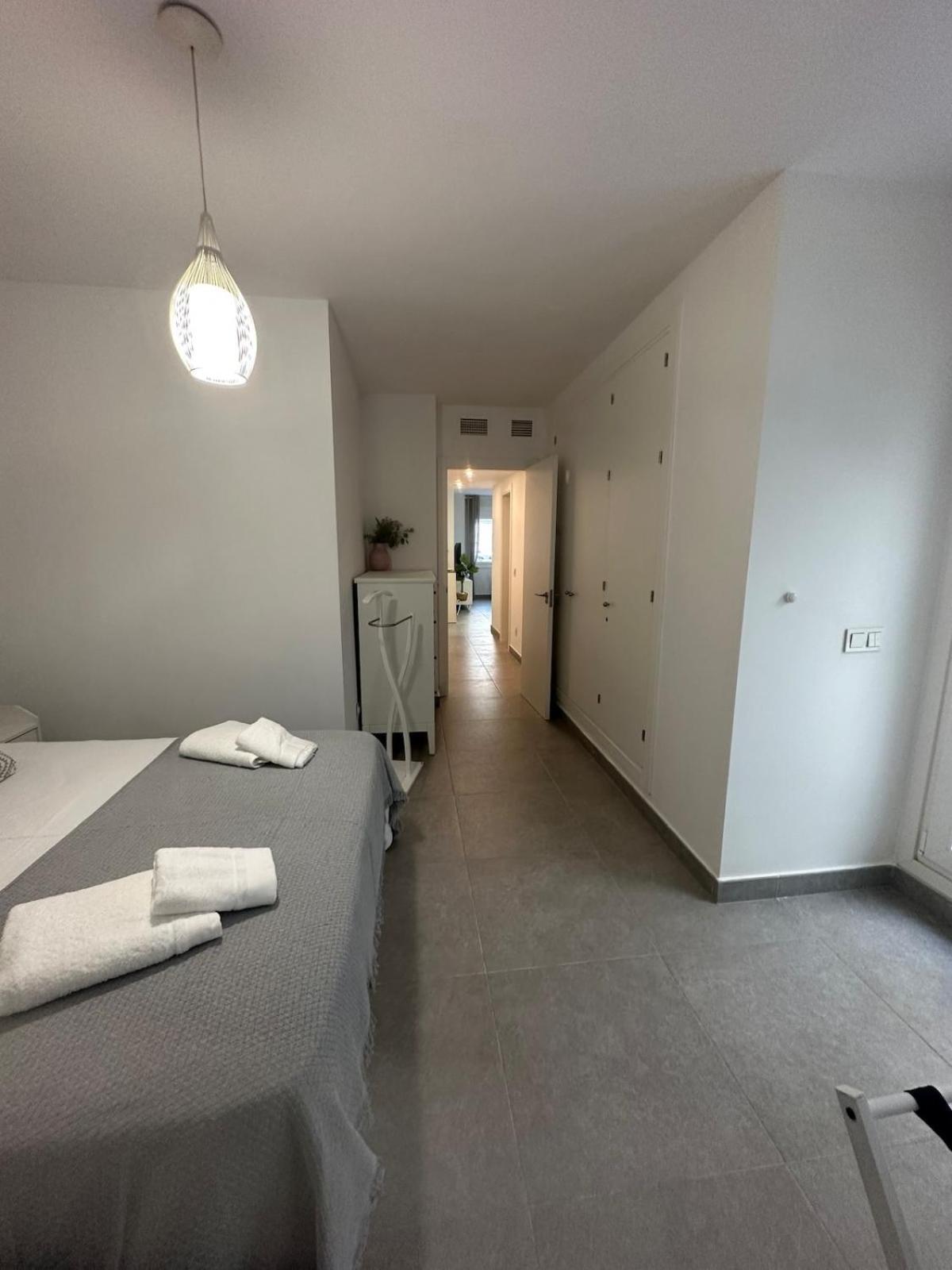 Apartment Cozy 2 Min From The *