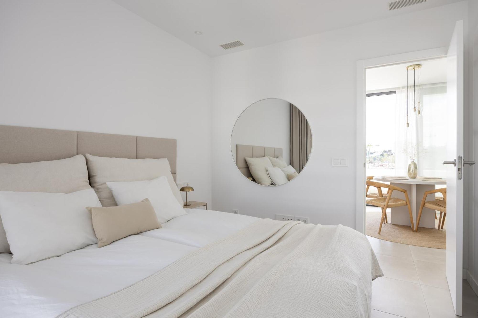 Apartment Stylish Luxury With Terrace In Higueron *
