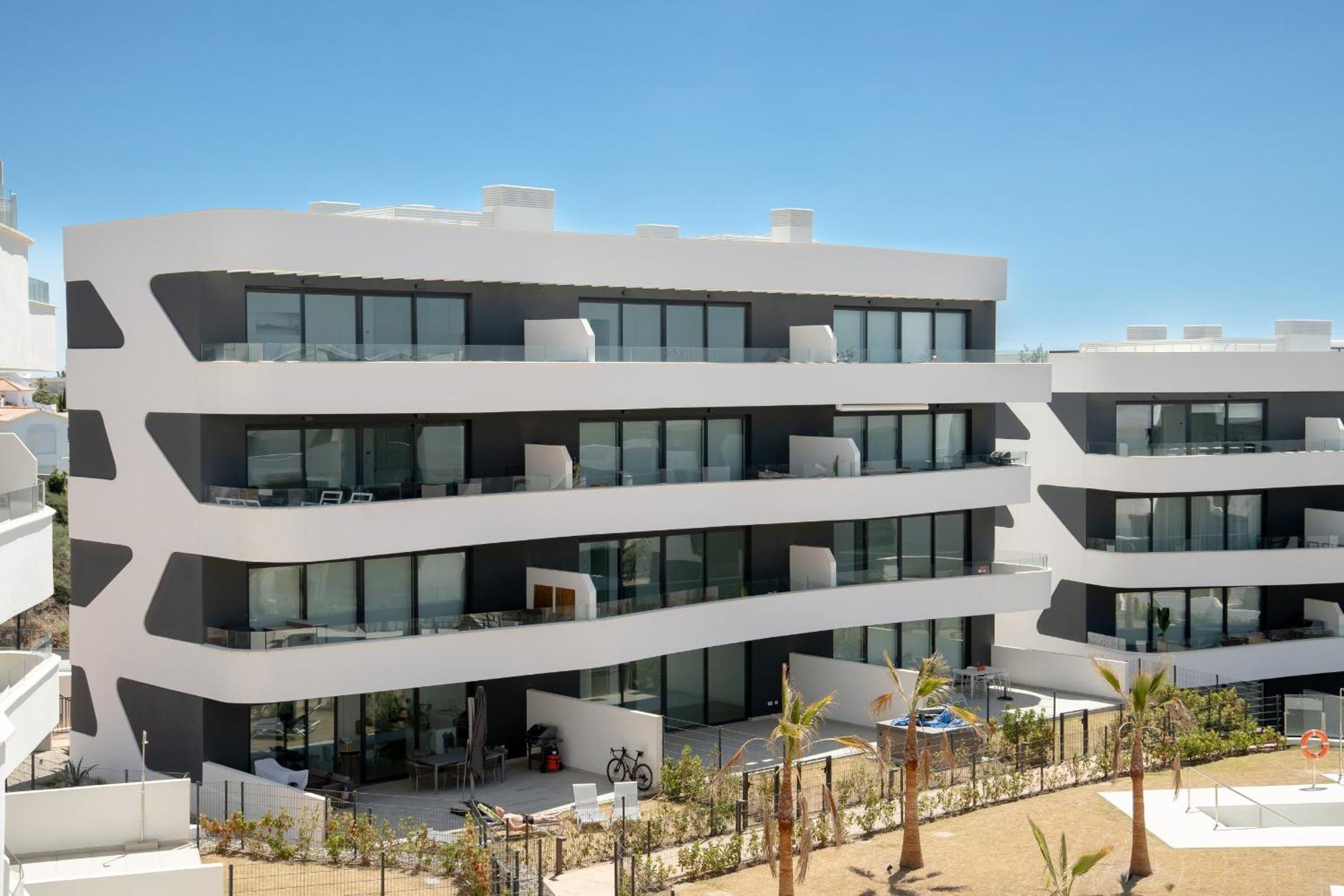 Stylish Luxury With Terrace In Higueron Appartement *