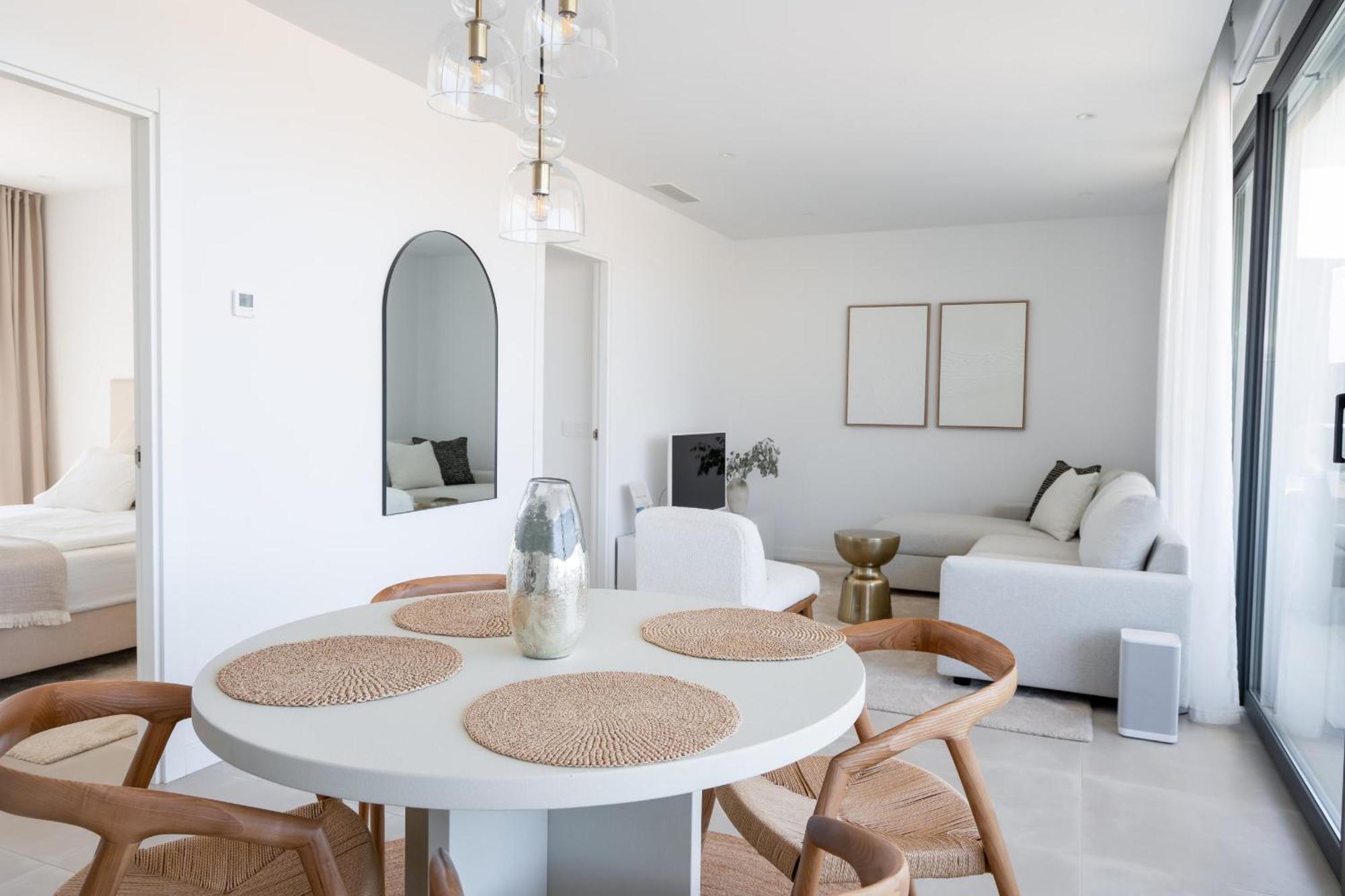 Stylish Luxury With Terrace In Higueron Appartement *