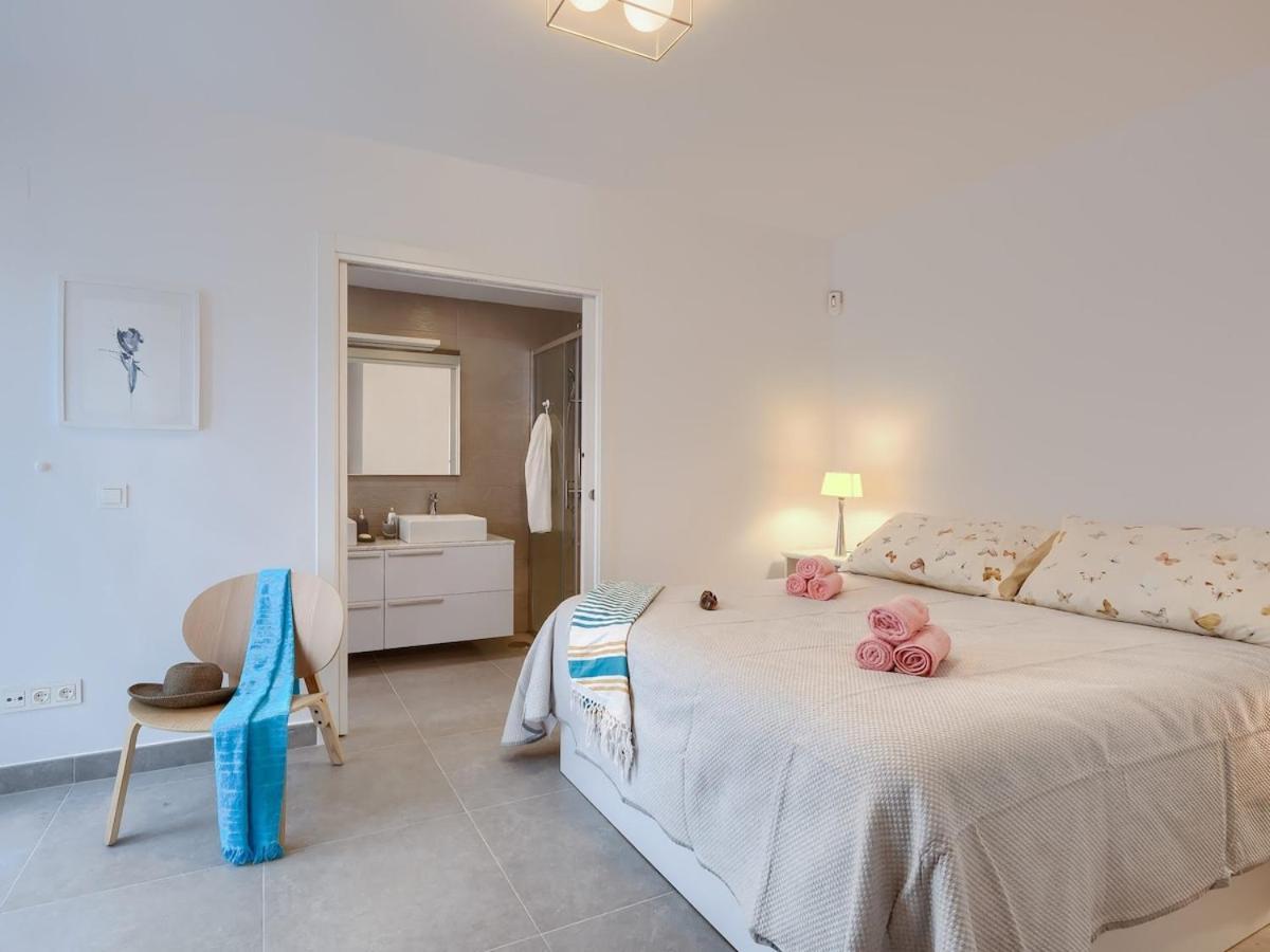 Two Minutes To The Apartamento *