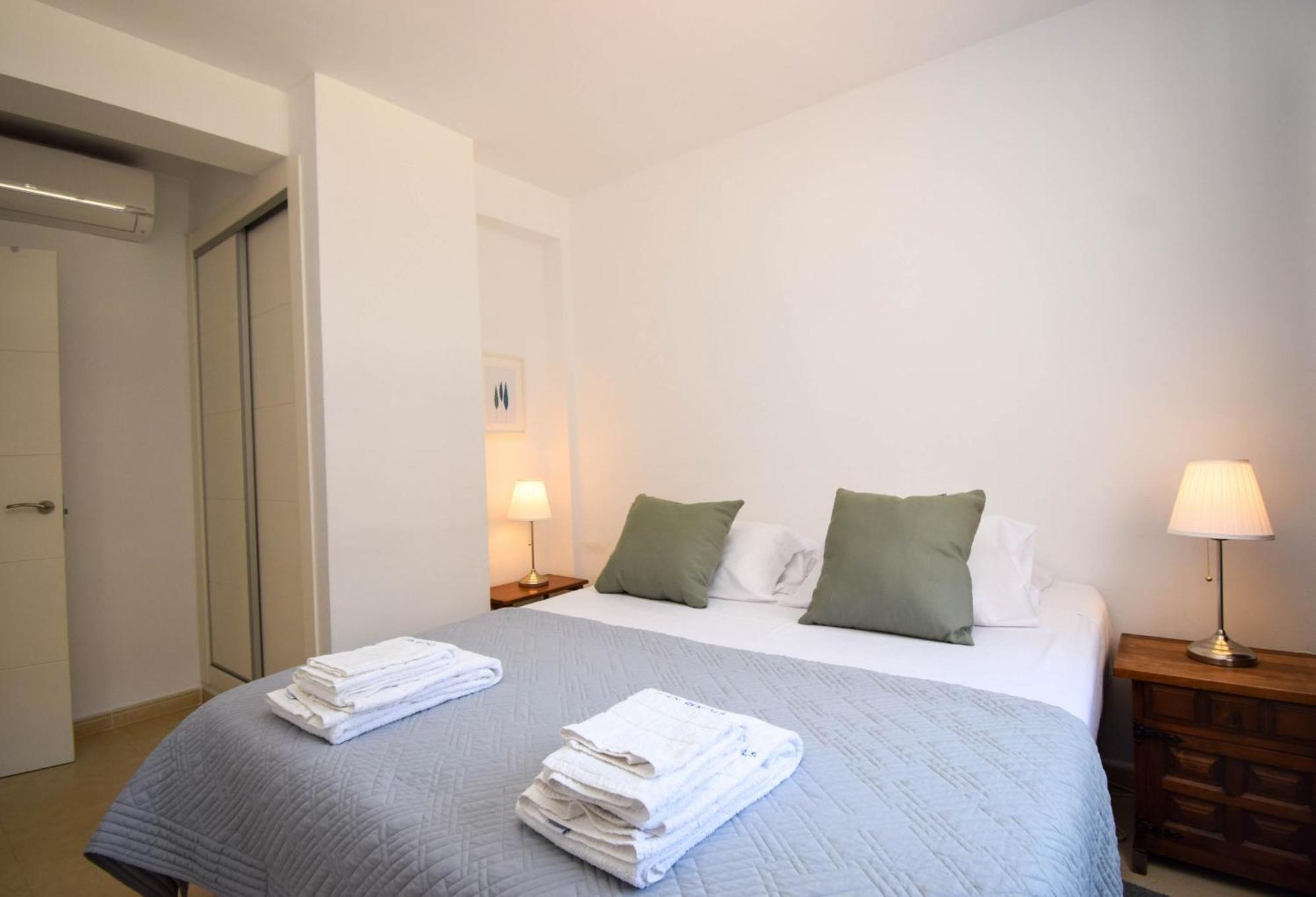 Ref 278 Apartment *