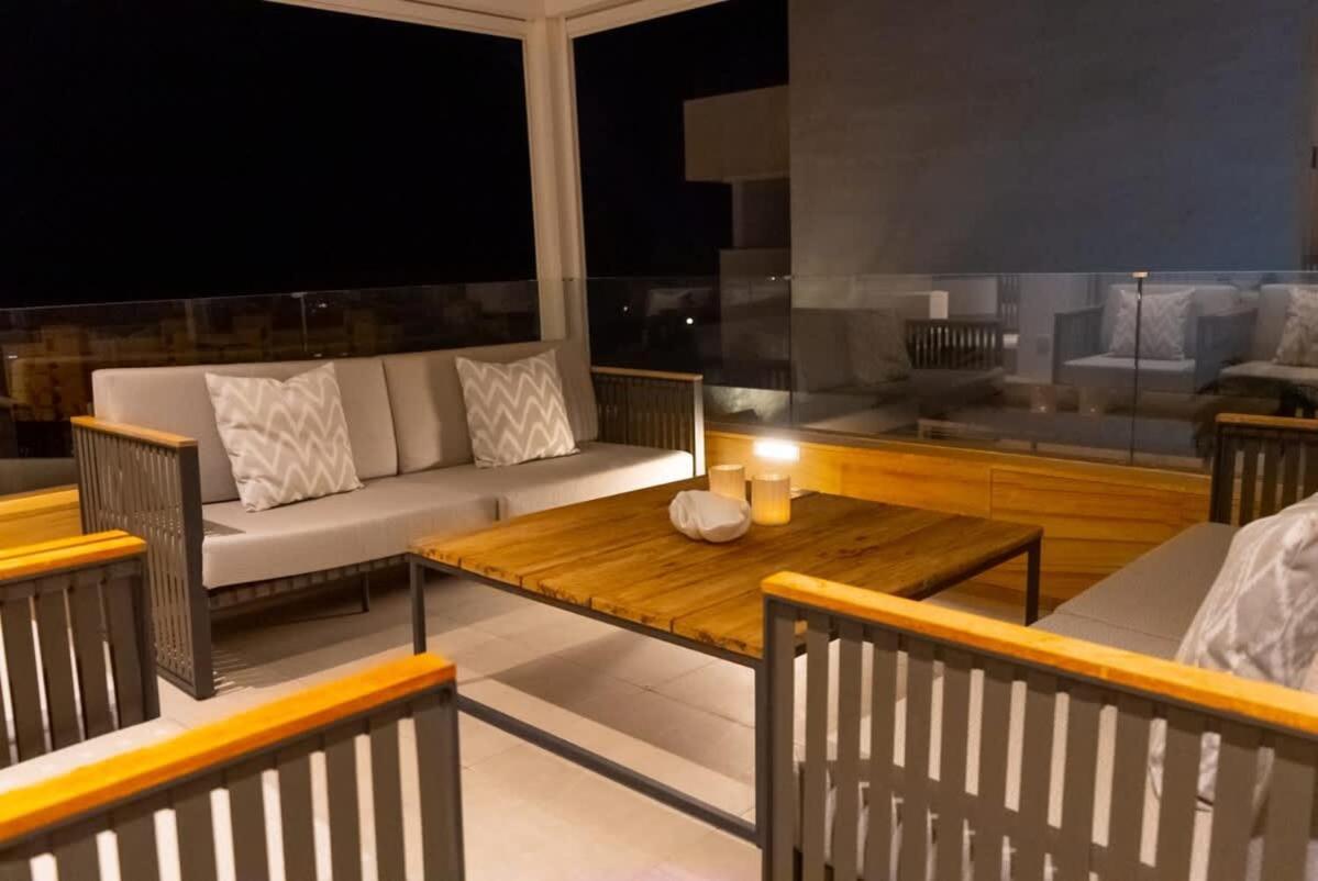 Palm - Incredible With 5 Rooms, Amazing Sea View And Private Pool *