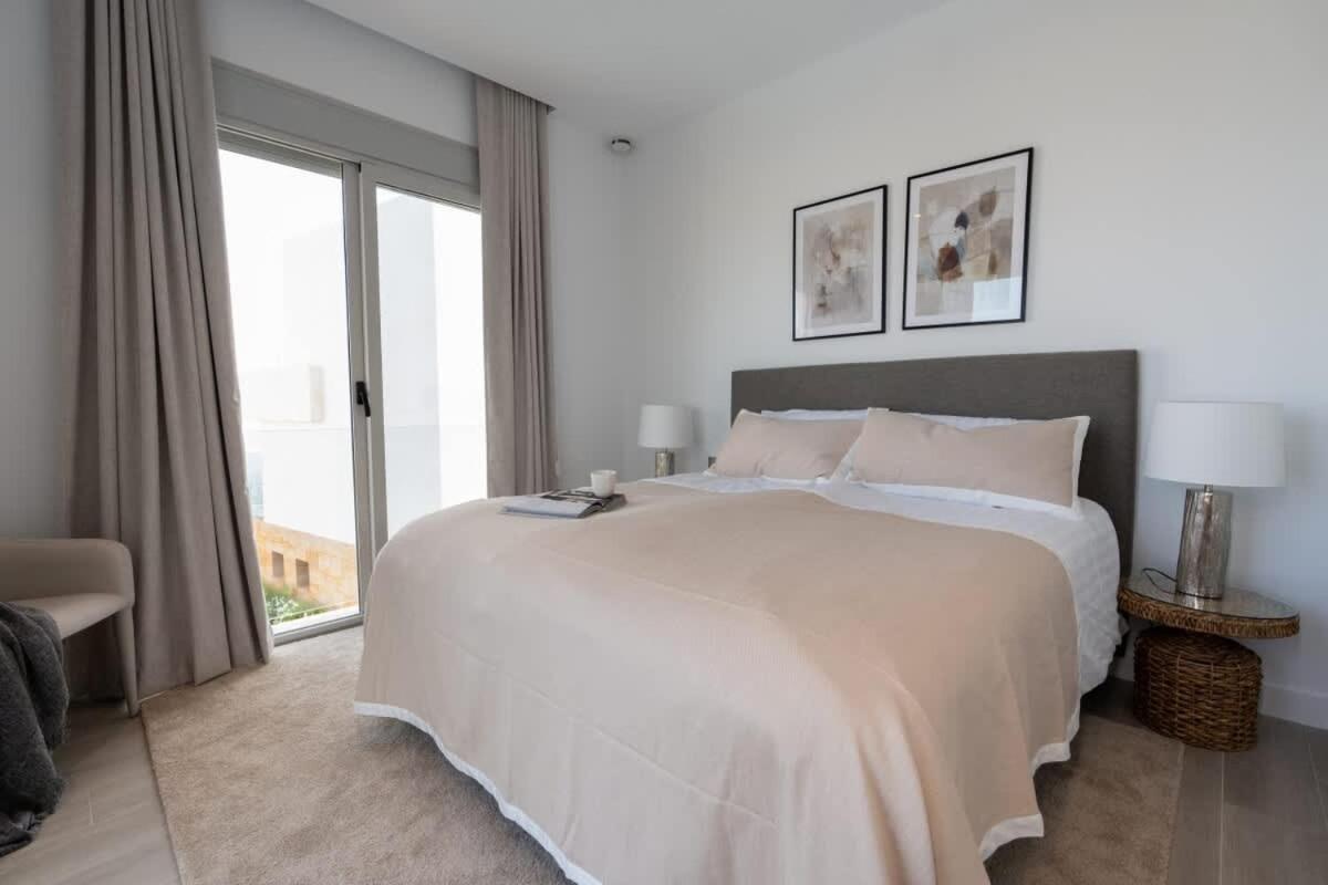 Villa Palm - Incredible With 5 Rooms, Amazing Sea View And Private Pool