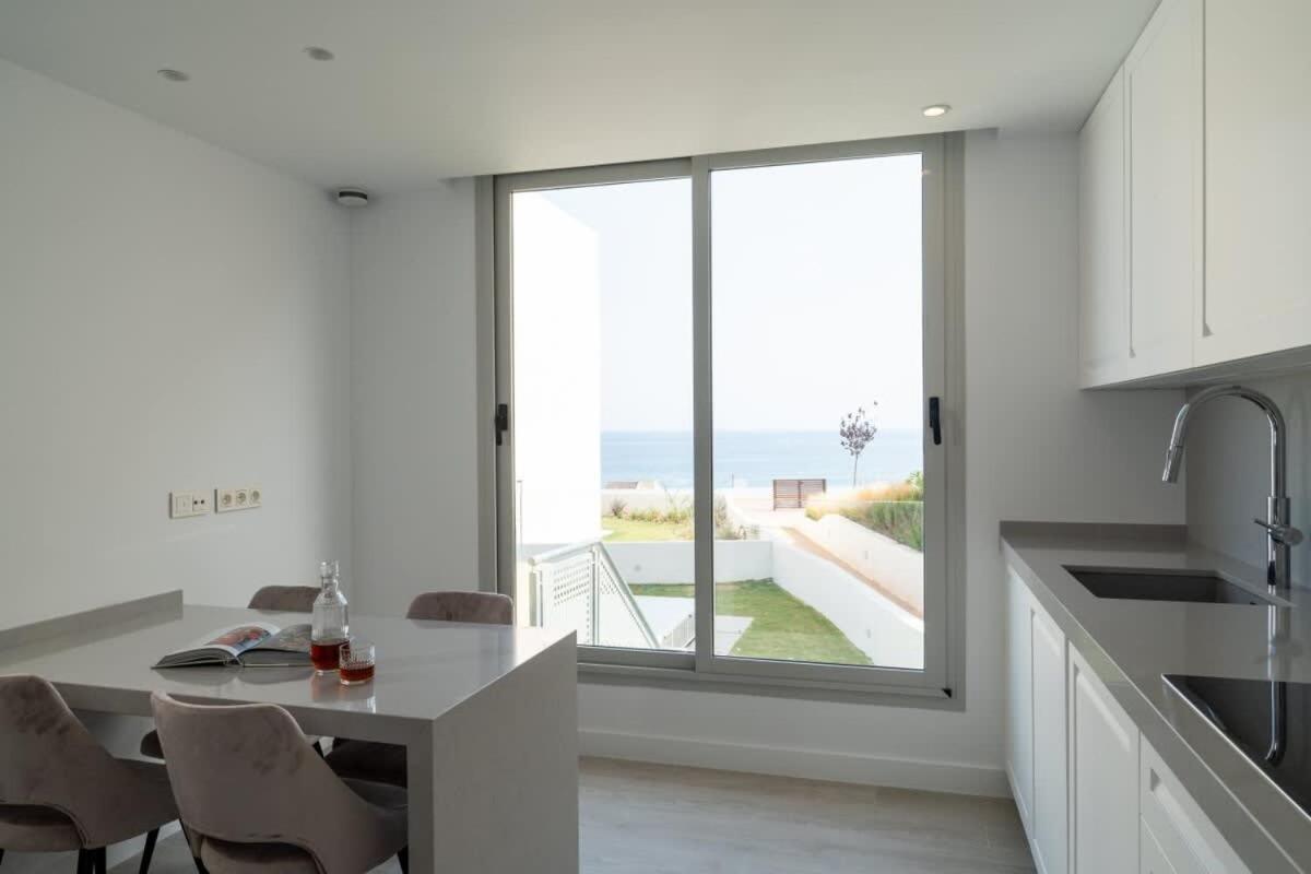 Palm - Incredible With 5 Rooms, Amazing Sea View And Private Pool Villa Fuengirola