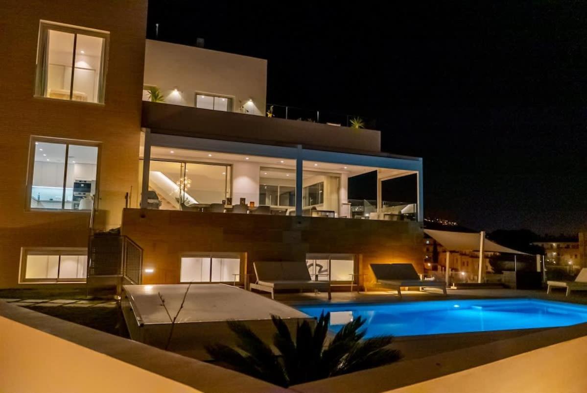 Villa Palm - Incredible With 5 Rooms, Amazing Sea View And Private Pool