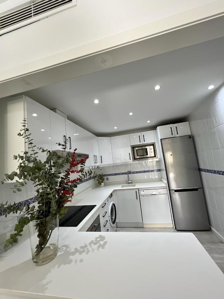 Fuengirola, Dona Sofia Amazing Sea View Apartment *
