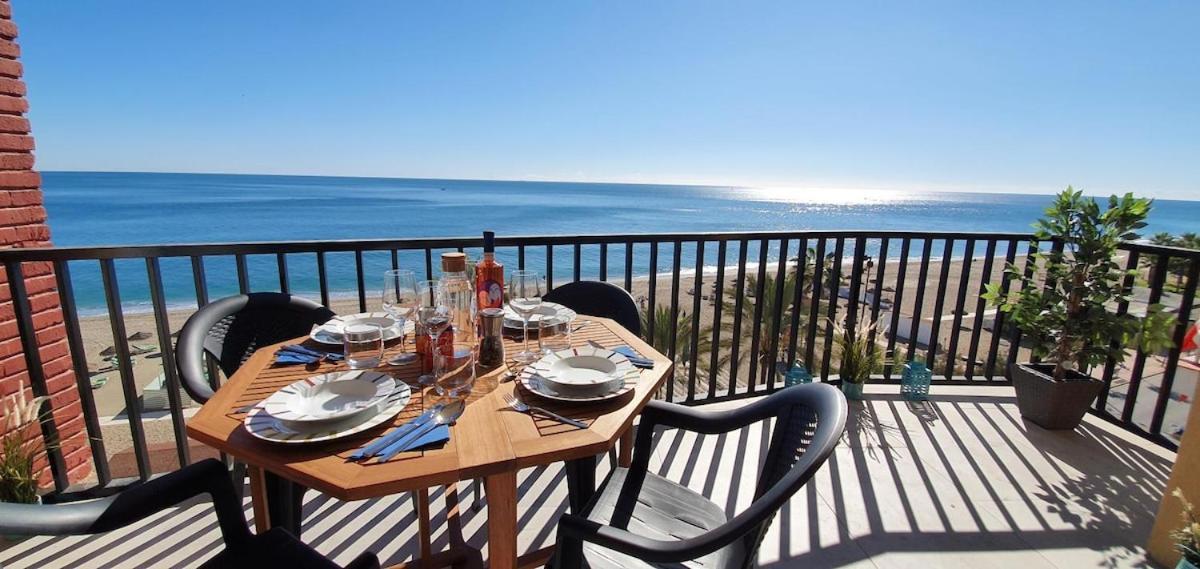 & Quite 2bdr Beachfront Apartment Fuengirola