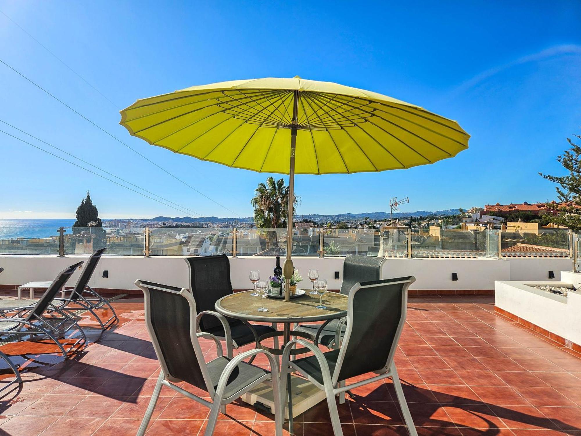 Villa Three Bedroom With Private Pool In Torreblanca