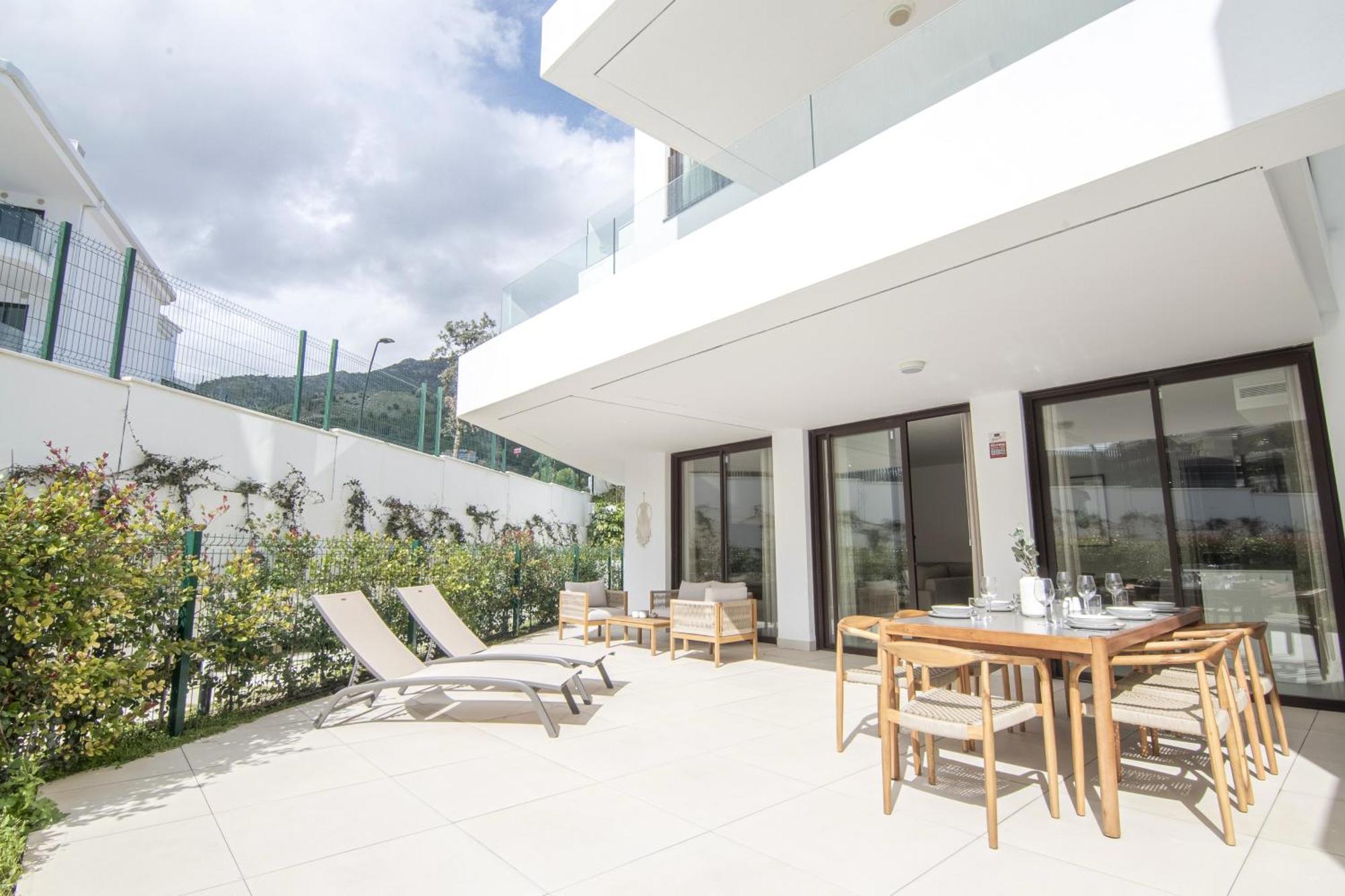 Huoneisto Mara's Higueron West - Garden - Like A House Fuengirola