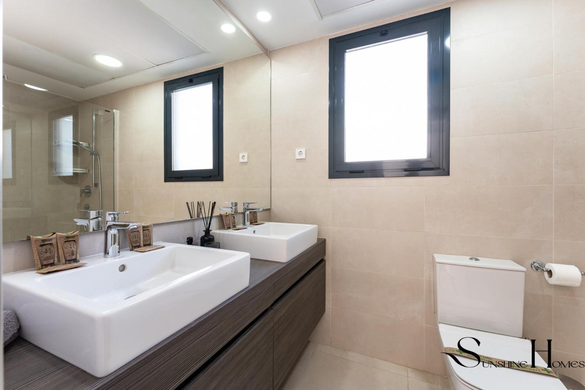 Apartment Luxury Escape With Pools, Gym & Sauna Fuengirola