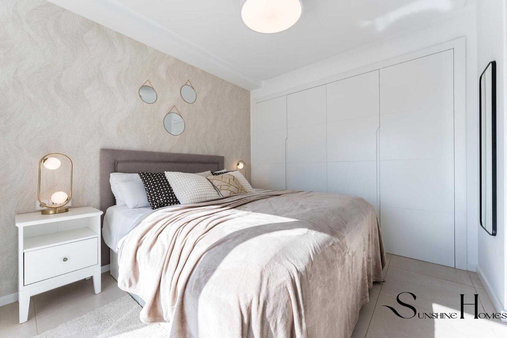 Apartment Luxury Escape With Pools, Gym & Sauna