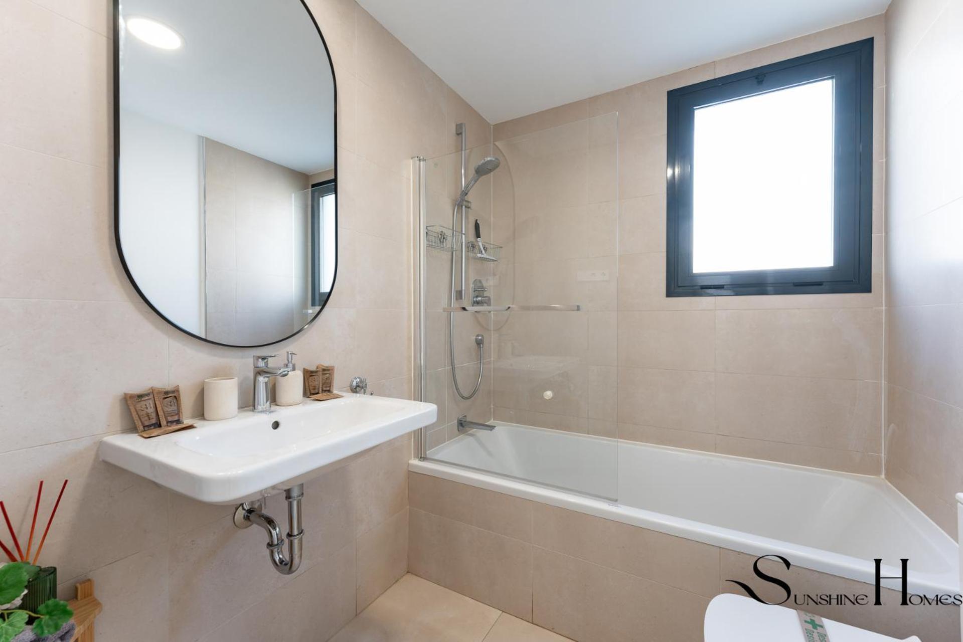 Luxury Escape With Pools, Gym & Sauna Apartment Fuengirola