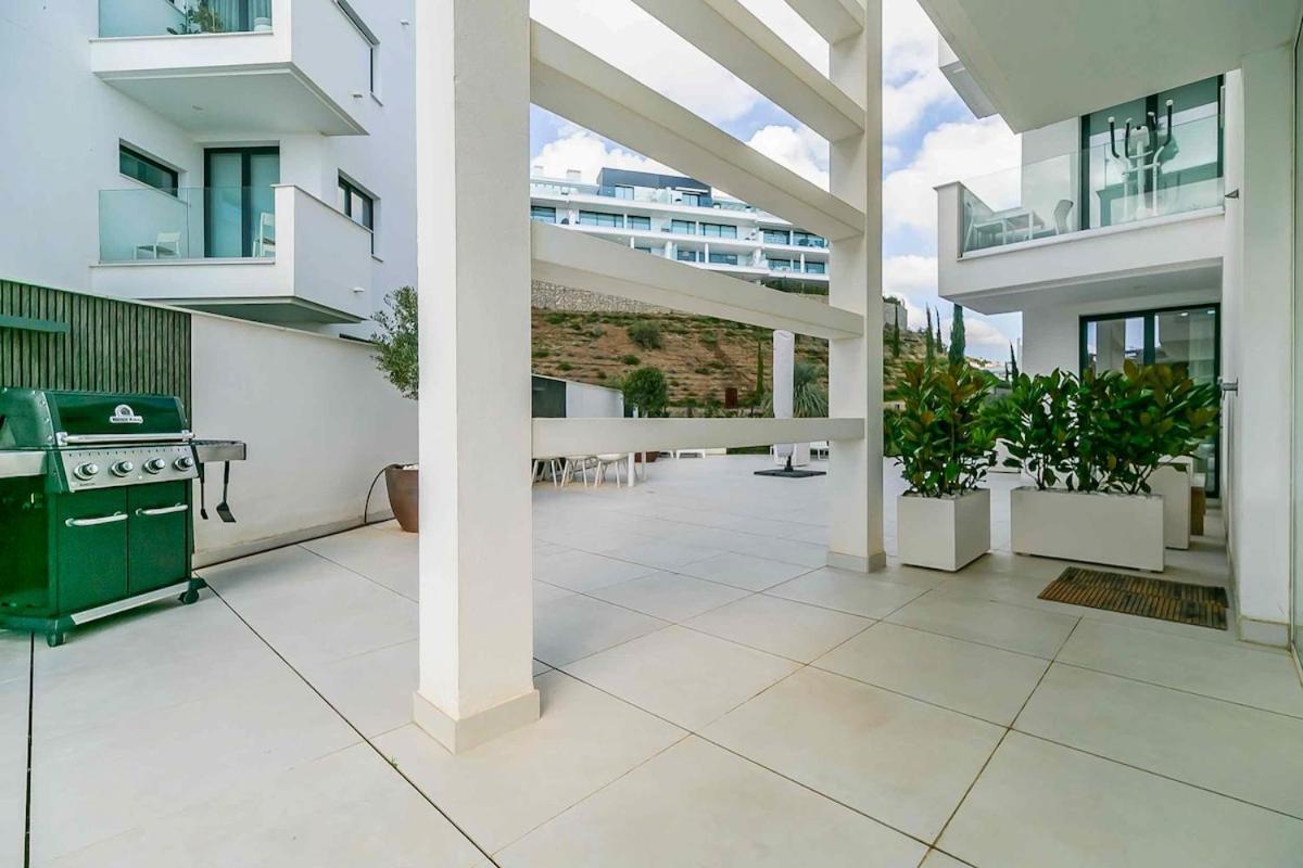 131 - Luxury With Private Pool And Views, El Higueron Fuengirola