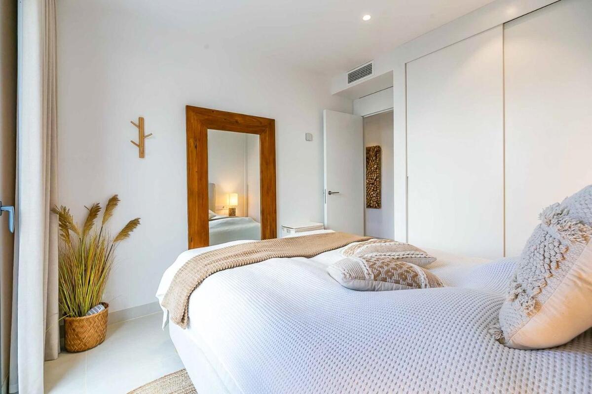 131 - Luxury With Private Pool And Views, El Higueron Fuengirola