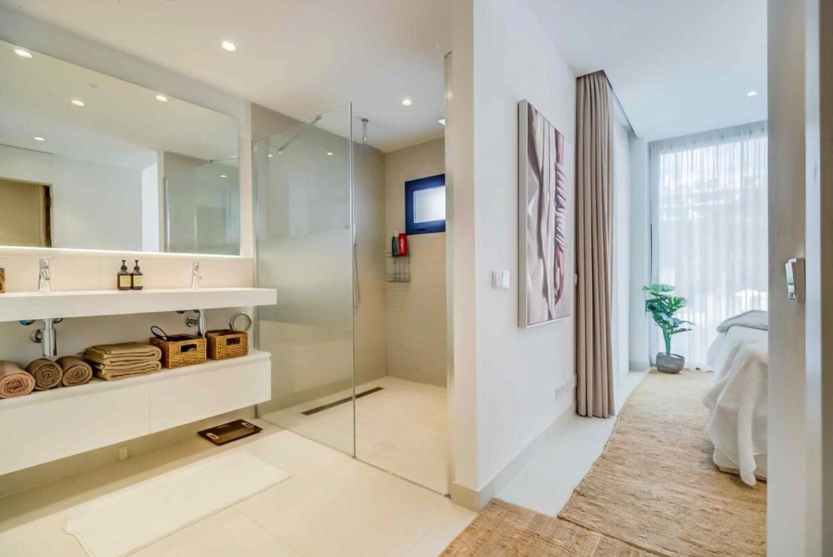 131 - Luxury With Private Pool And Views, El Higueron Apartment