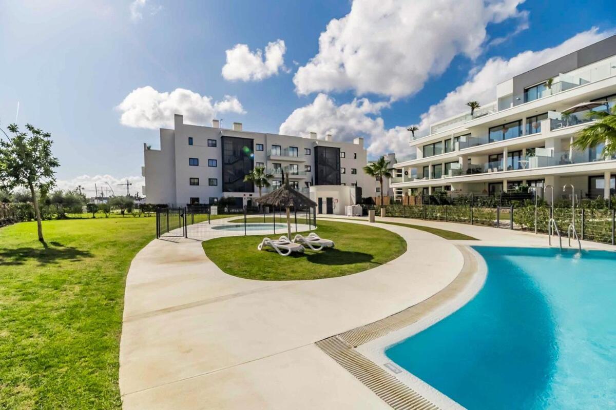 131 - Luxury With Private Pool And Views, El Higueron Apartment *