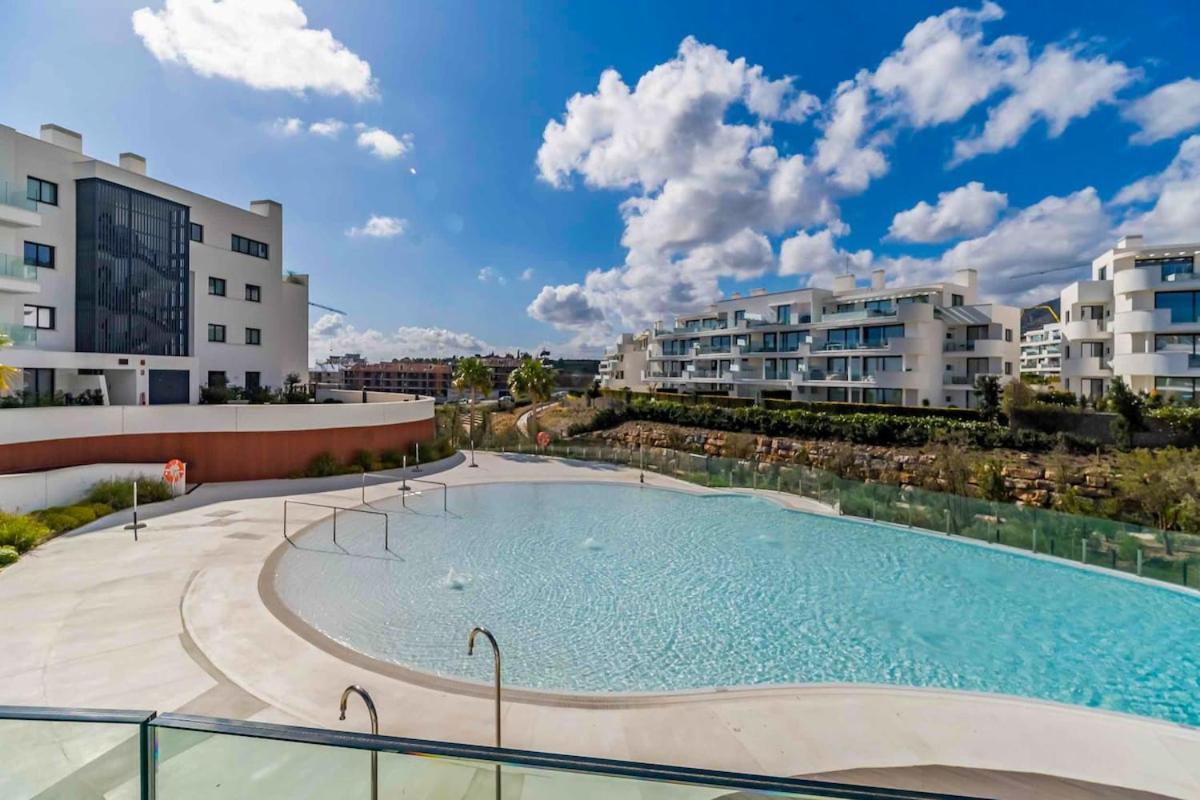 131 - Luxury With Private Pool And Views, El Higueron Fuengirola