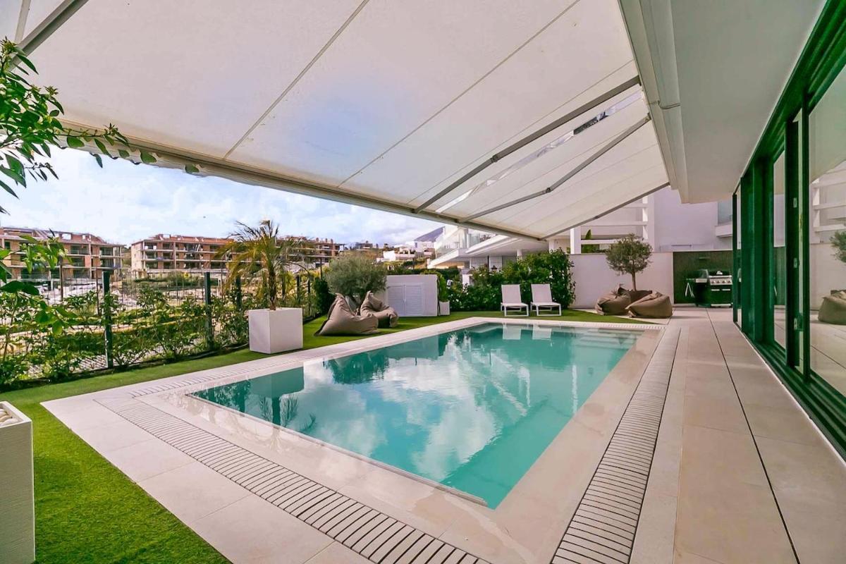 131 - Luxury With Private Pool And Views, El Higueron Fuengirola