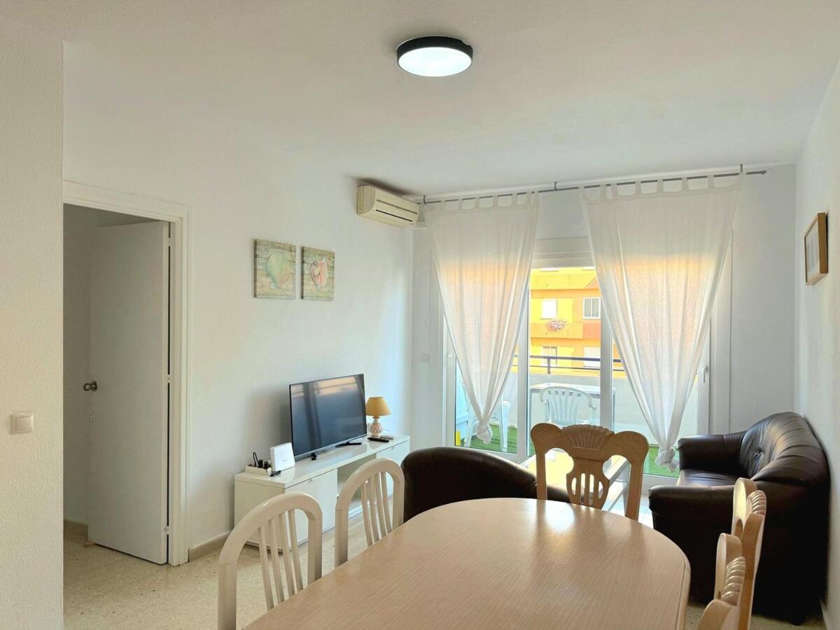 Gran Cerca Del Centro Junto A La Playa & Parking Apartment
