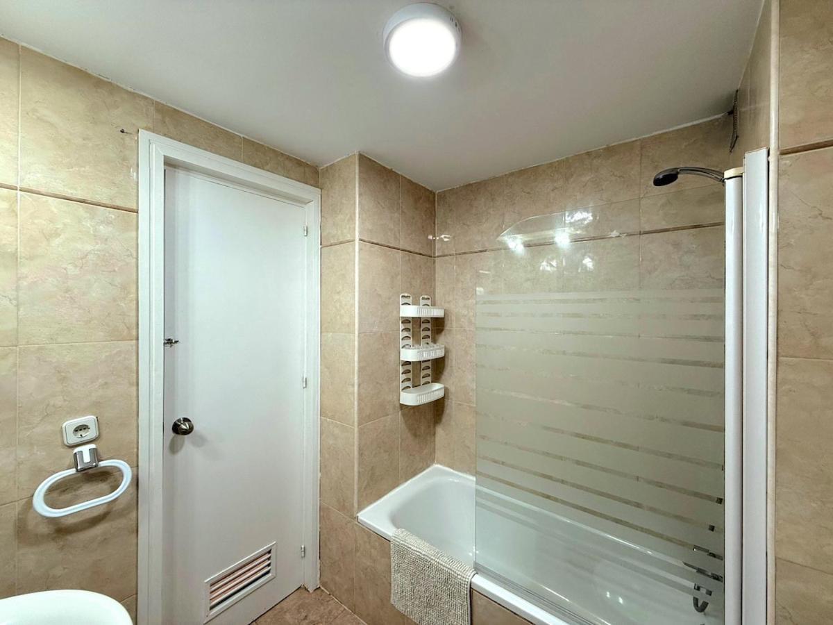 Gran Cerca Del Centro Junto A La Playa & Parking Apartment