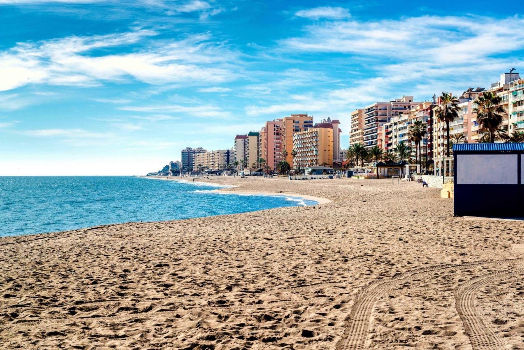 Huoneisto Boliches Malaga - *