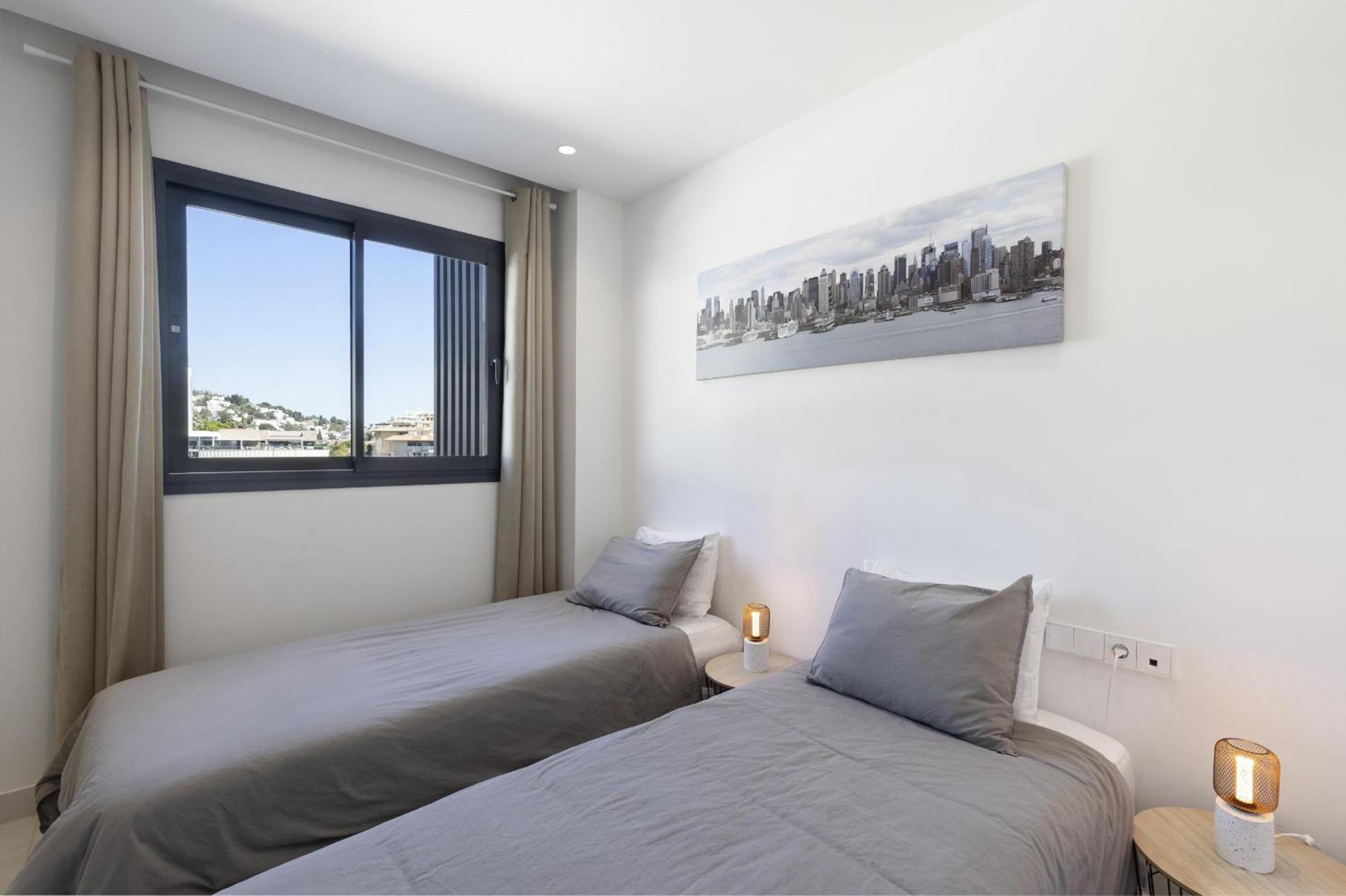 Stylish With Large Terrace In Higueron * Fuengirola