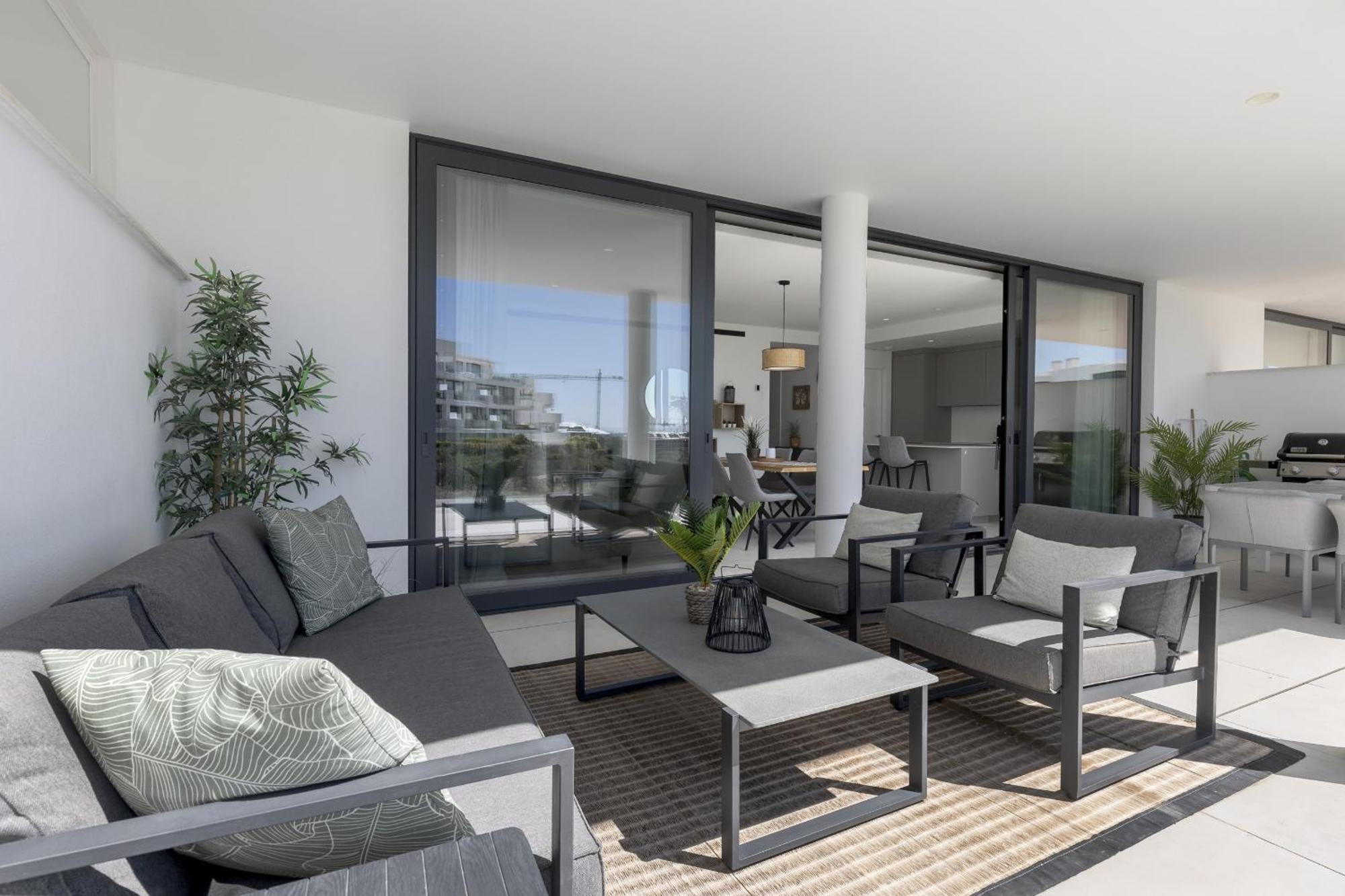 Stylish With Large Terrace In Higueron Apartment