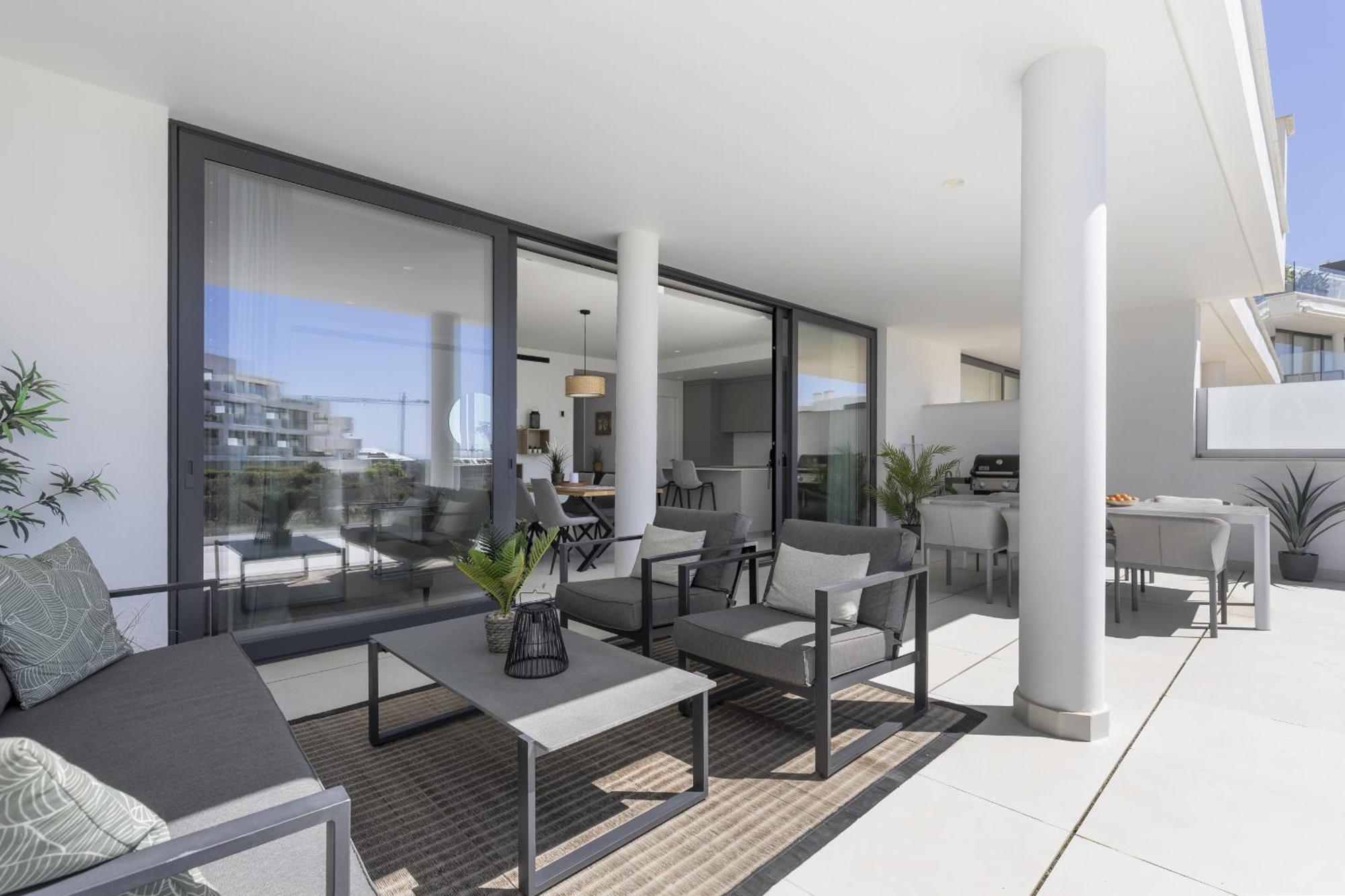 Stylish With Large Terrace In Higueron
