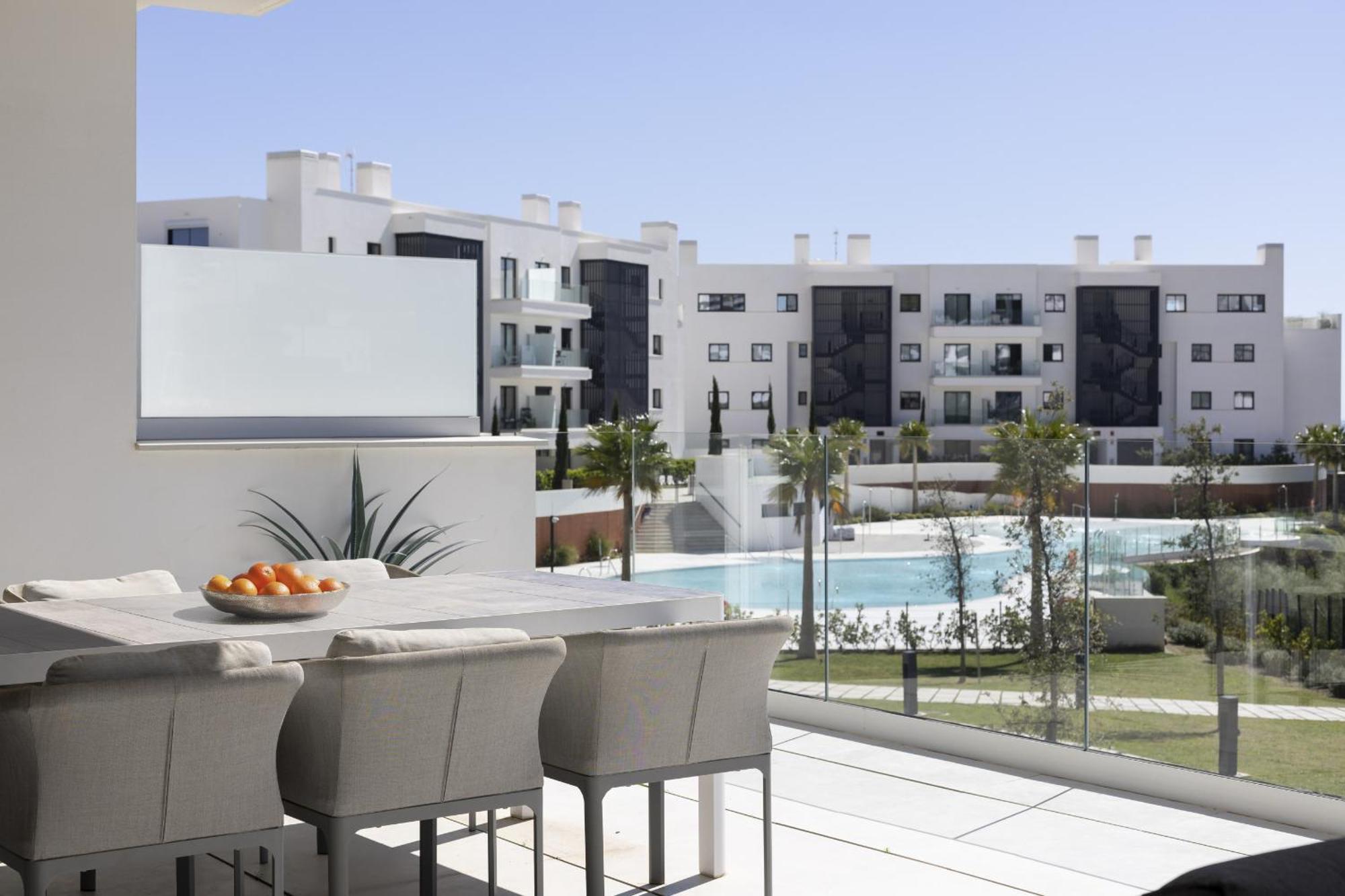 Apartment Stylish With Large Terrace In Higueron