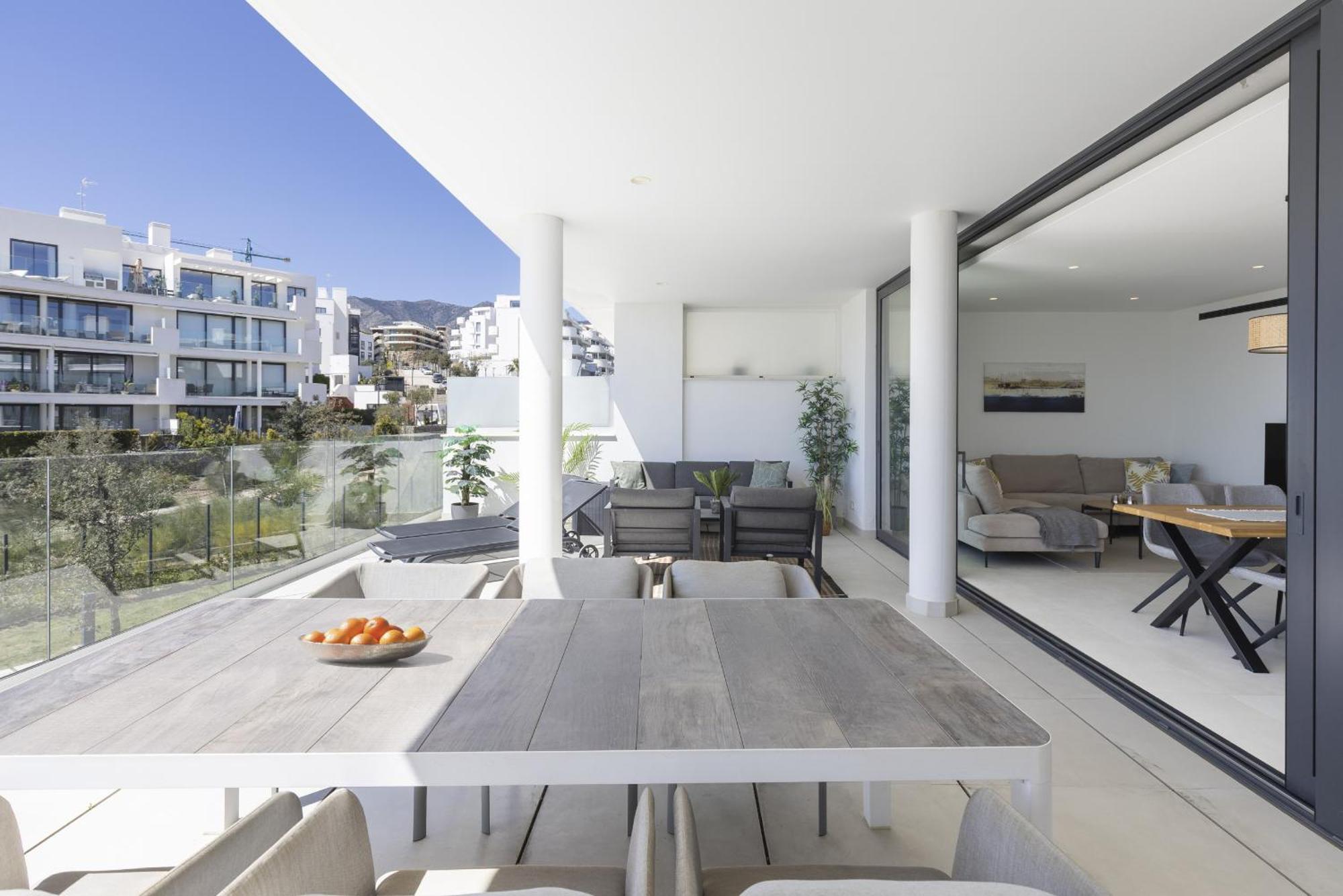 Stylish With Large Terrace In Higueron Apartment