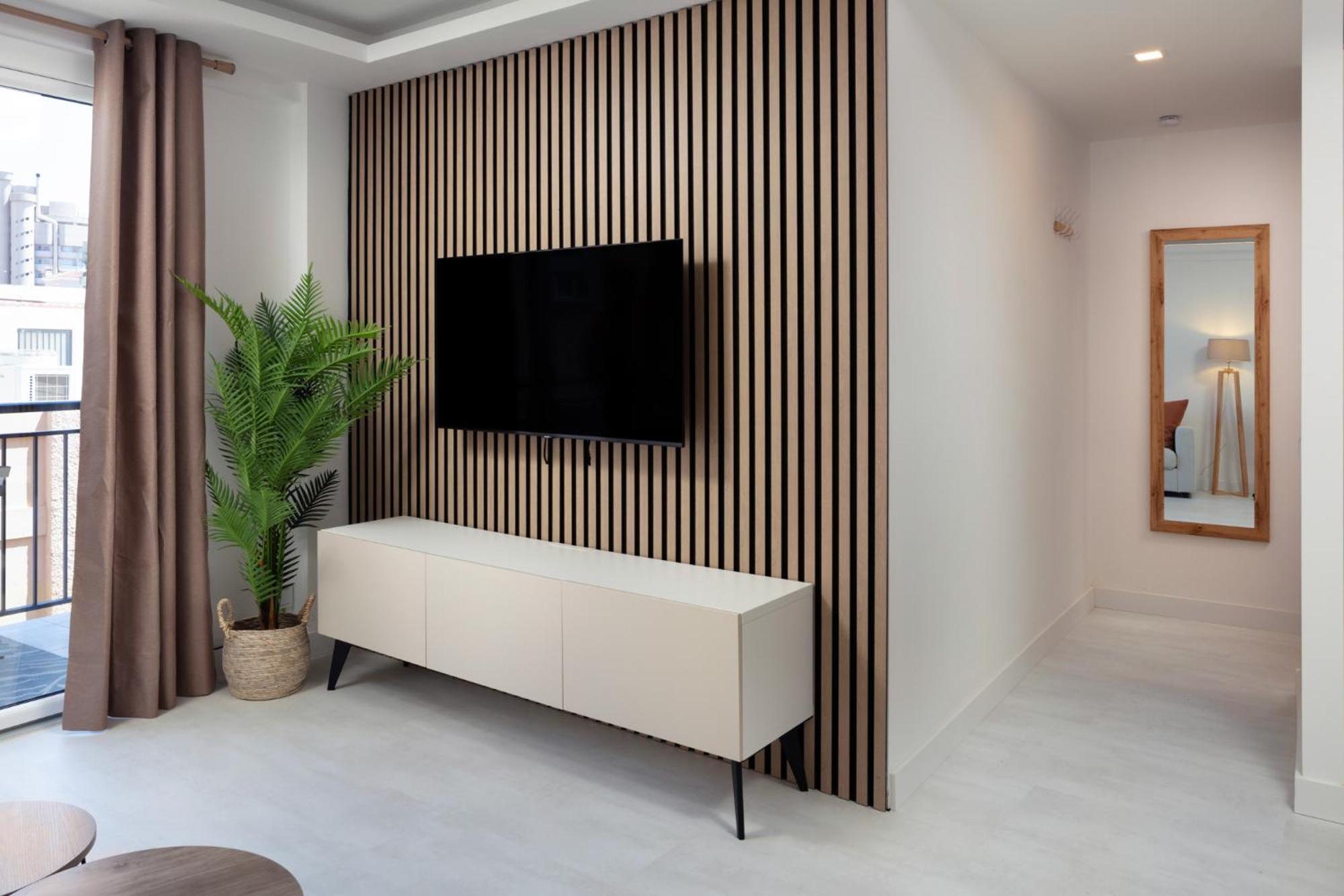 Modern 300m From Appartement