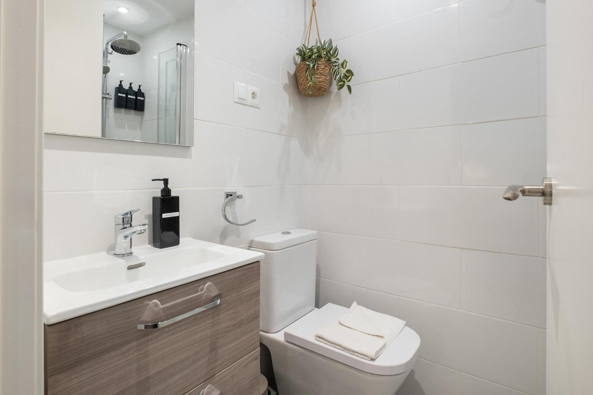 Modern 300m From Fuengirola