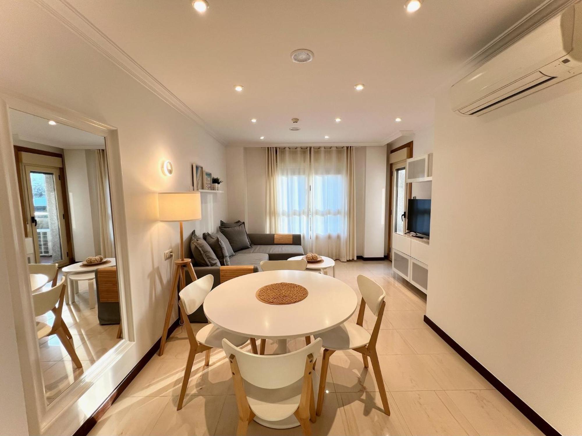 Bright And Cozy With Pool And Jacuzzi And Near Fuengirola