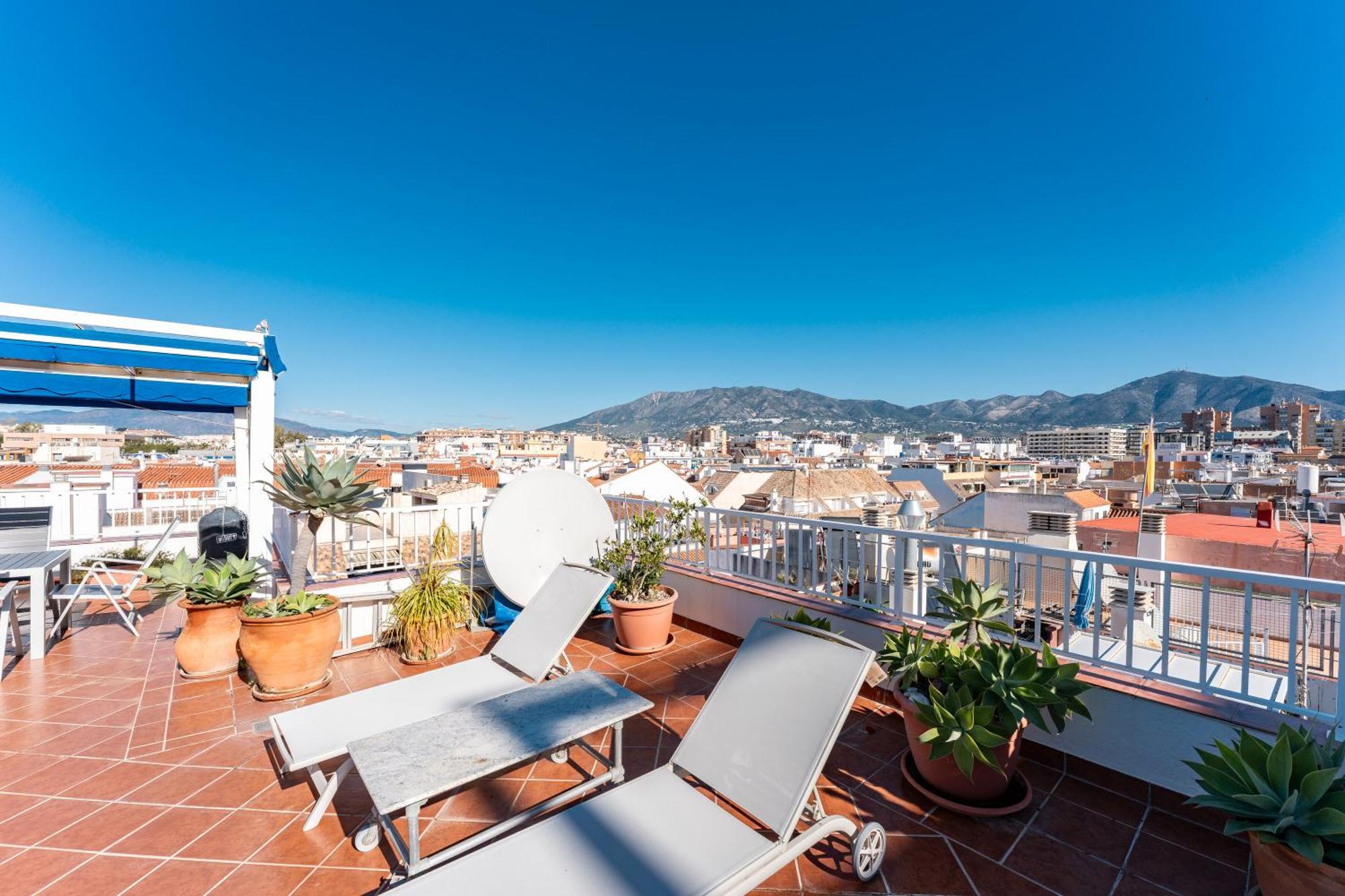 Penthouse In Old Town Appartement