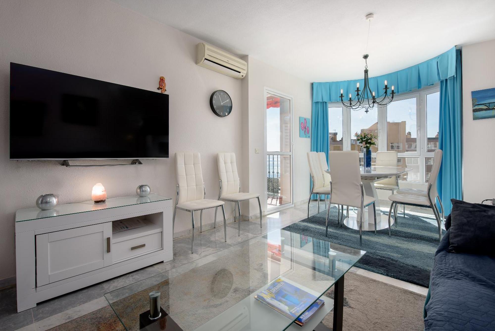 Spacious With Sea Views * Fuengirola