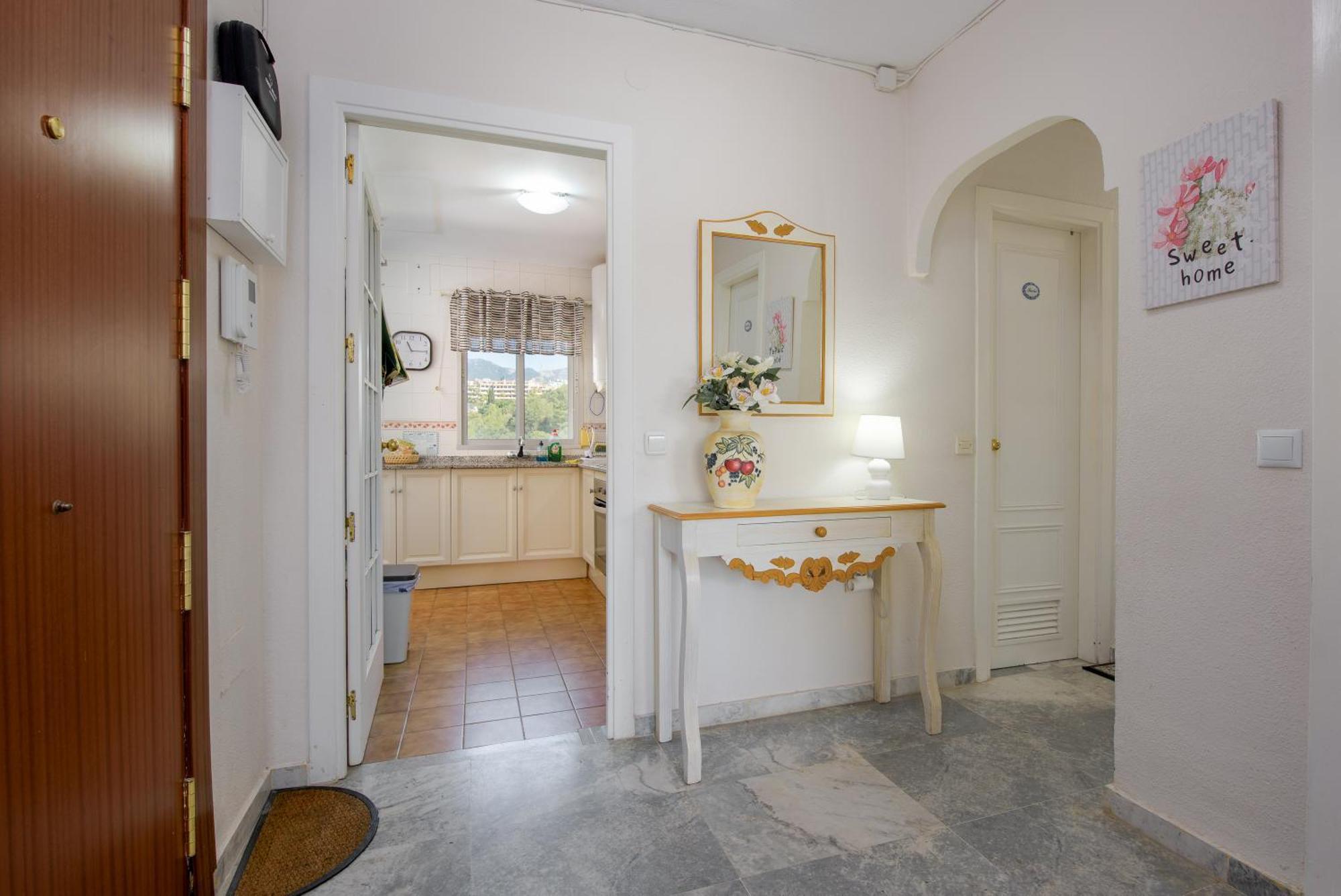 Spacious With Sea Views Apartment Fuengirola