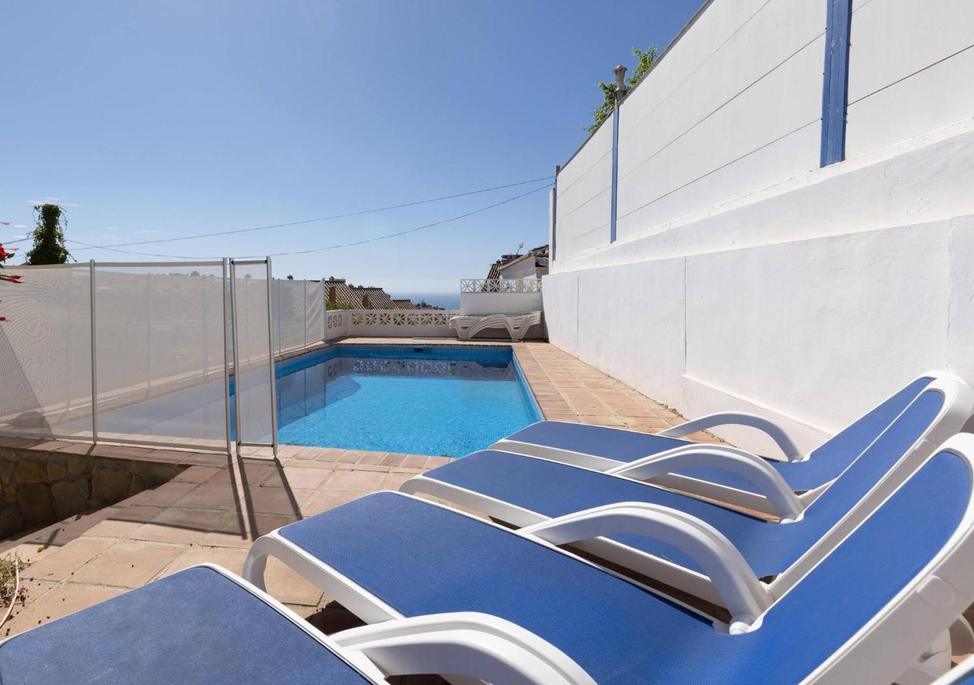 089 Andalusian Style 3 Bed With Office And Private Pool Fuengirola