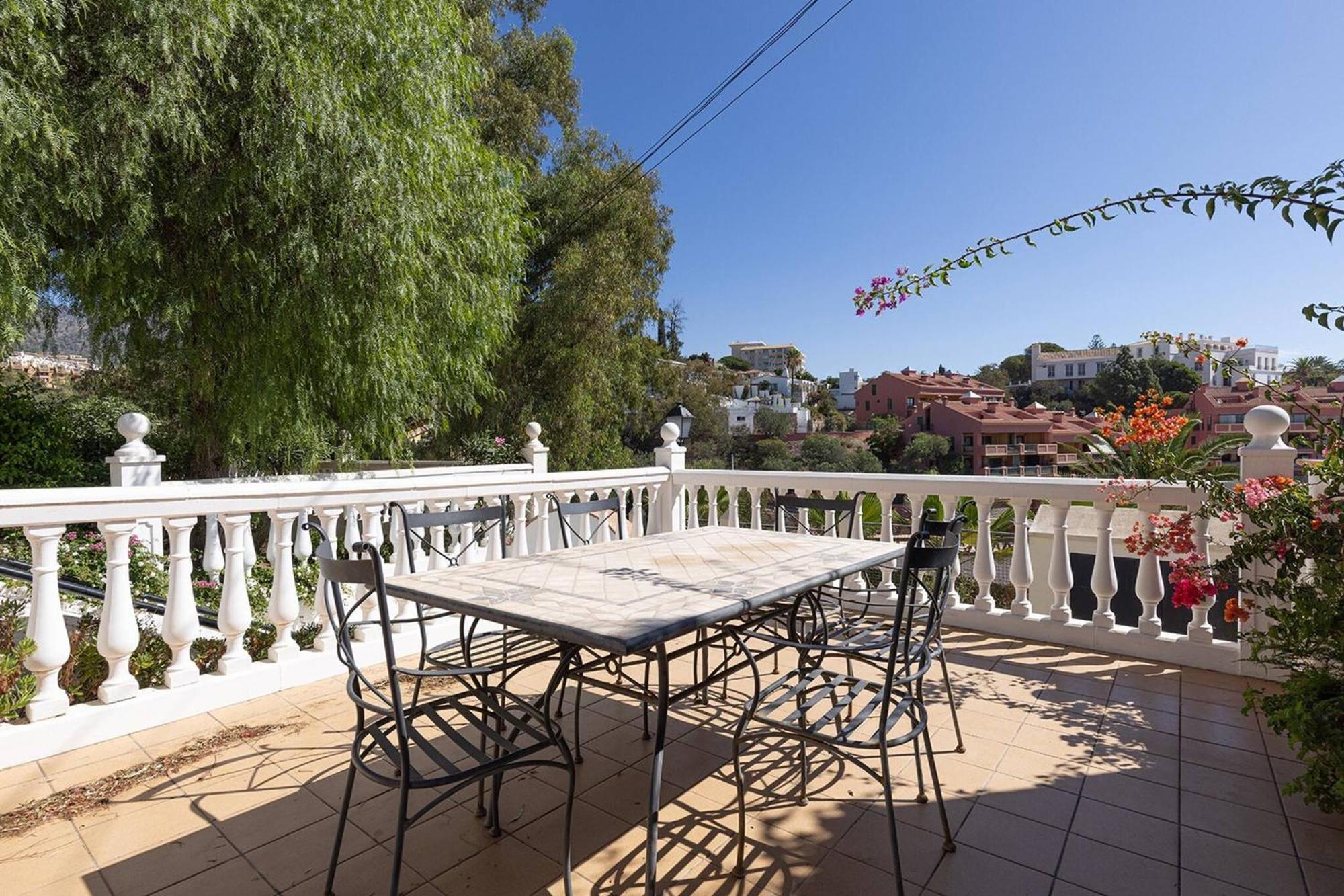 089 Andalusian Style 3 Bed With Office And Private Pool * Fuengirola