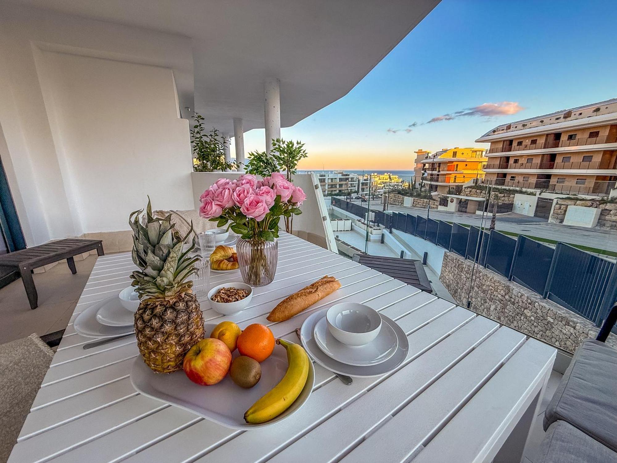 Apartment Sea View-higueron Beauty Fuengirola