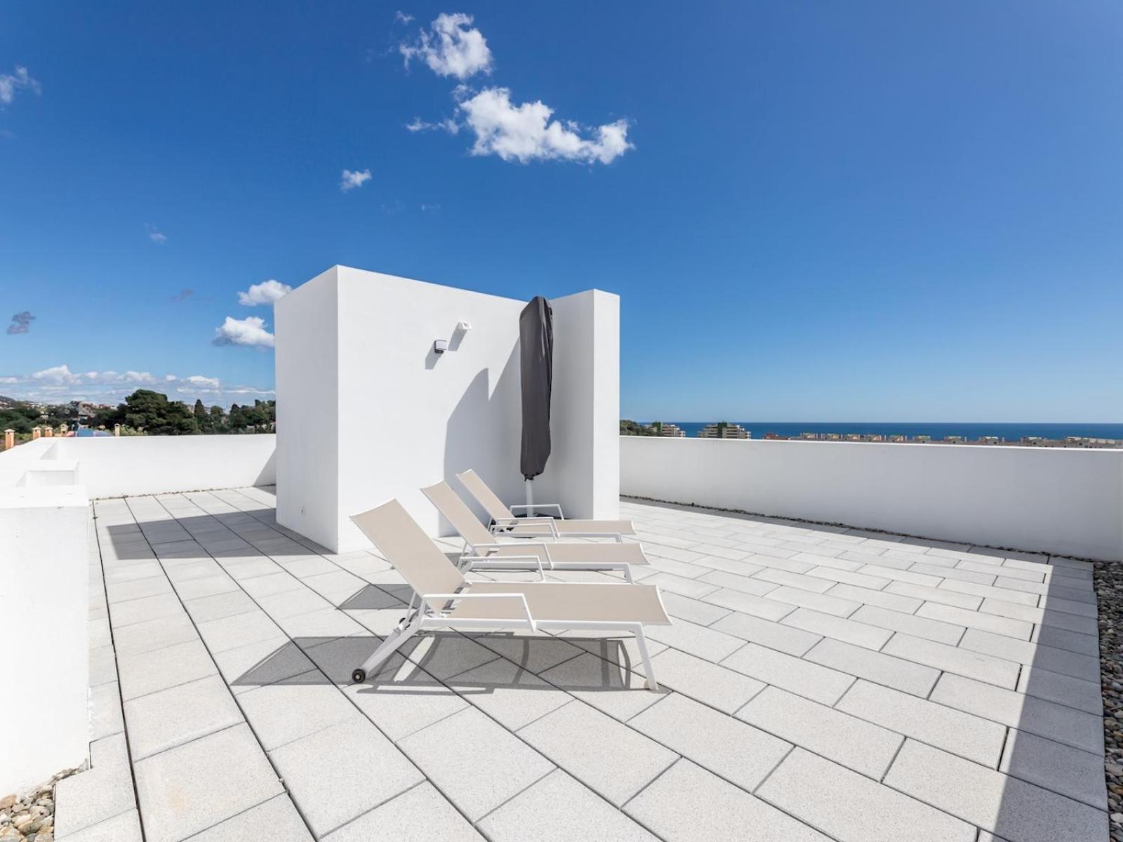 Pass The Keys Entire Luxurious 3 Bedroom Penthouse * Fuengirola