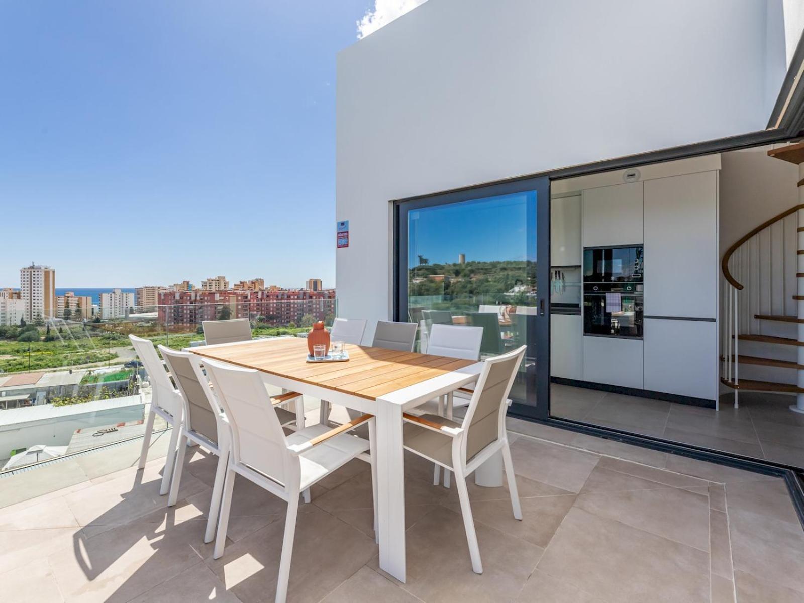 Pass The Keys Entire Luxurious 3 Bedroom Penthouse Apartment Fuengirola
